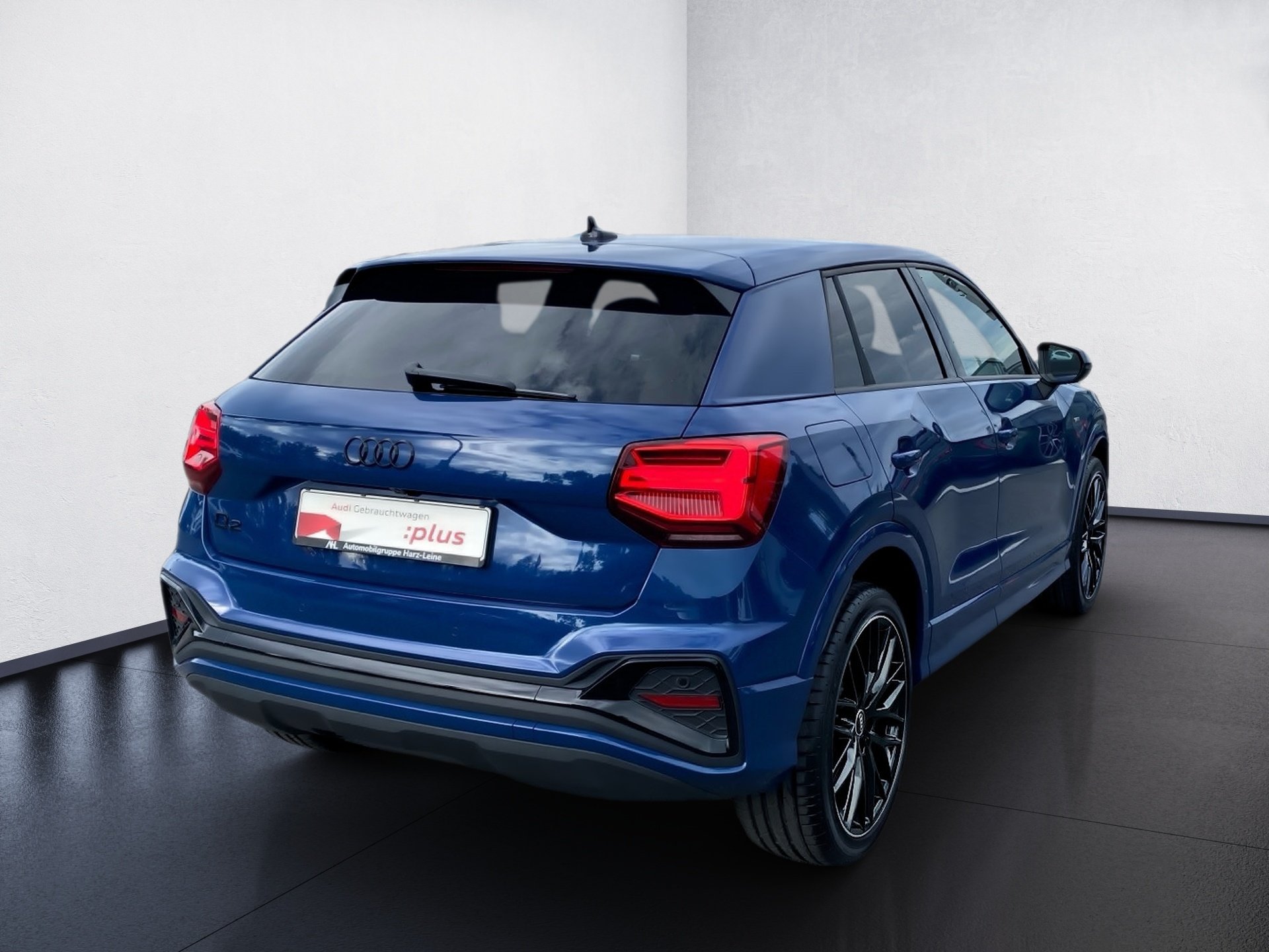 Q2 35 TFSI S line S-tronic Matrix AHK Leder RFK
