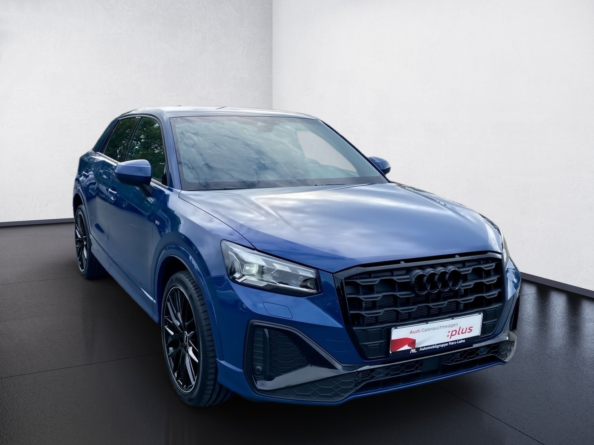Q2 35 TFSI S line S-tronic Matrix AHK Leder RFK