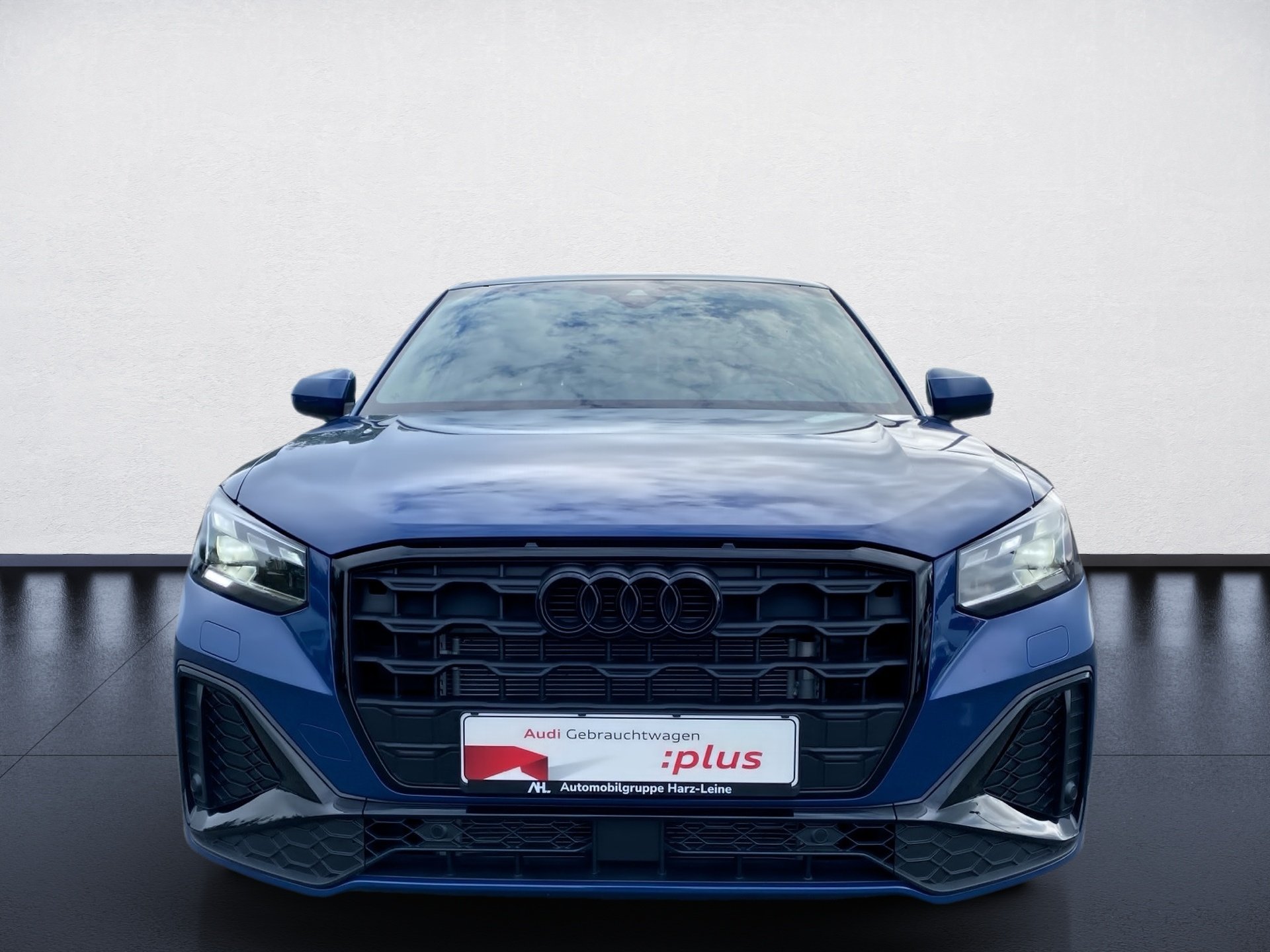 Q2 35 TFSI S line S-tronic Matrix AHK Leder RFK