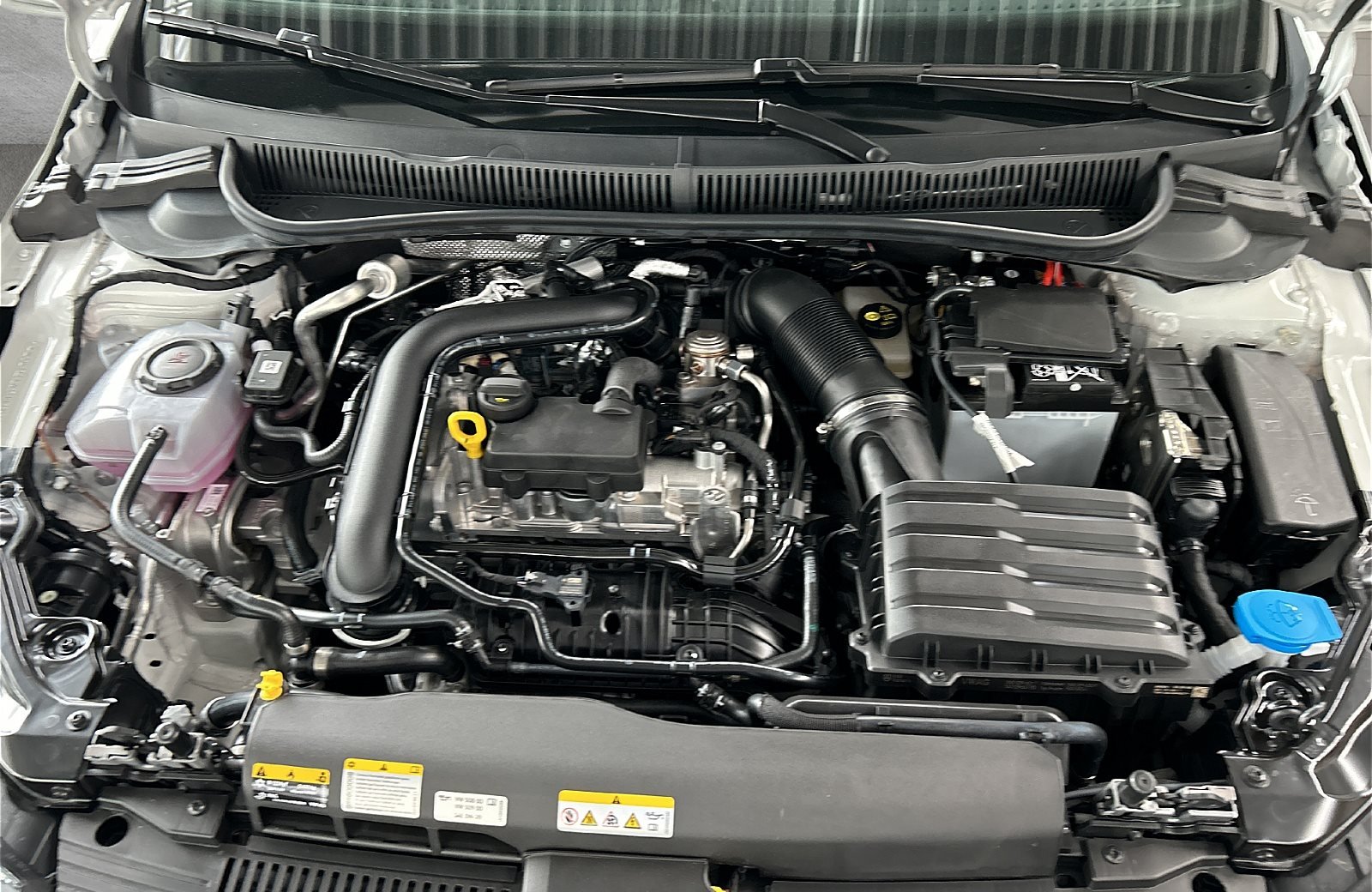 Polo R-Line 1.0 TSI 2xKlima ACC AUT KlimaA LED