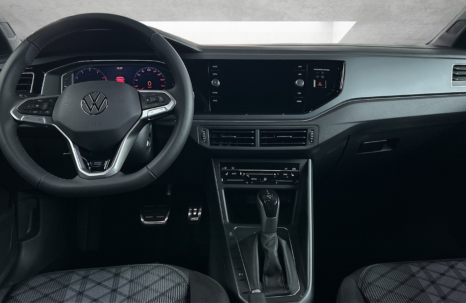 Polo R-Line 1.0 TSI 2xKlima ACC AUT KlimaA LED