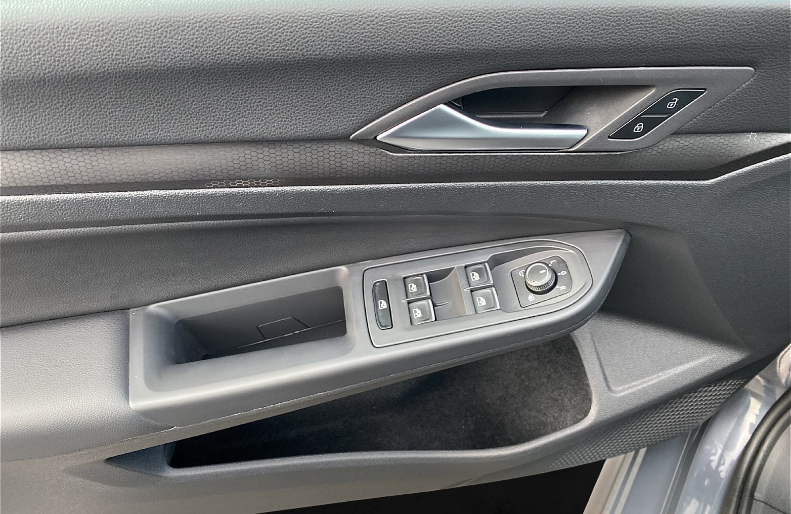 Golf VIII GTI 2.0 TSI Black Style DSG Matrix Navi Pano HuD Standheizung