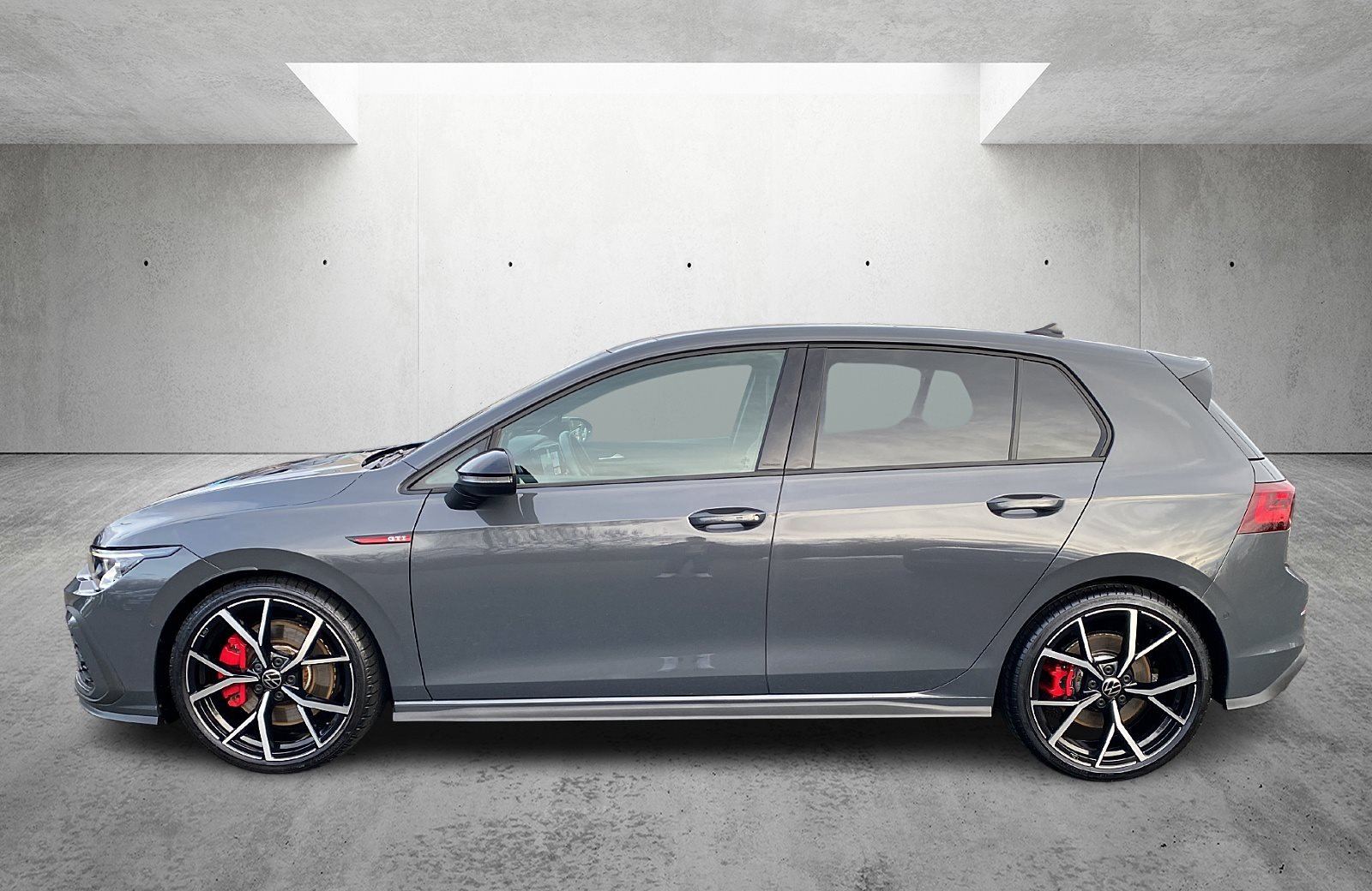 Golf VIII GTI 2.0 TSI Black Style DSG Matrix Navi Pano HuD Standheizung