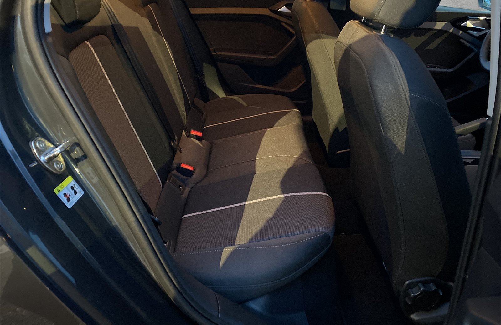 A1 Sportback 25 TFSI advanced LED ACC Smartphone Interf.