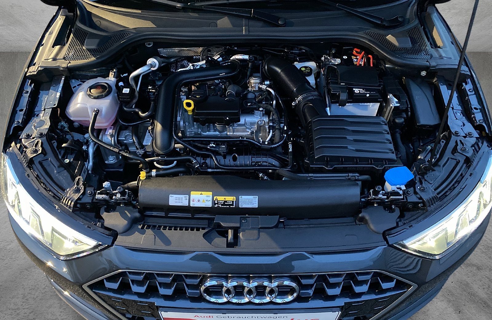 A1 Sportback 25 TFSI advanced LED ACC Smartphone Interf.