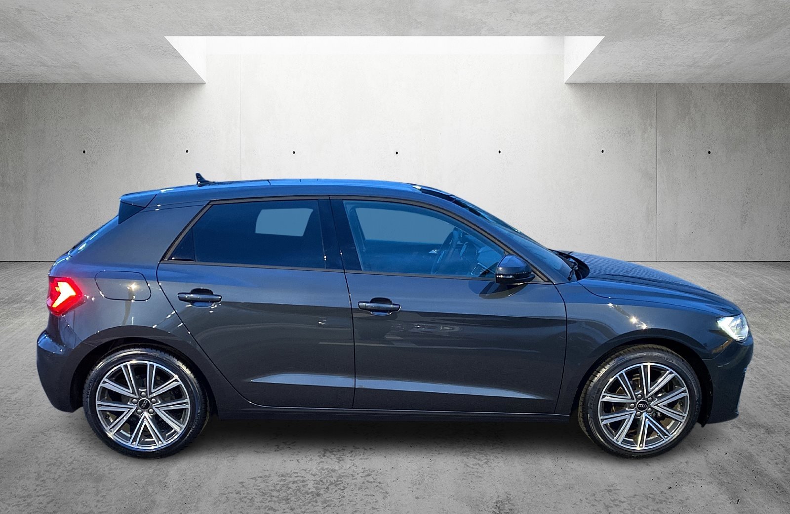 A1 Sportback 25 TFSI advanced LED ACC Smartphone Interf.