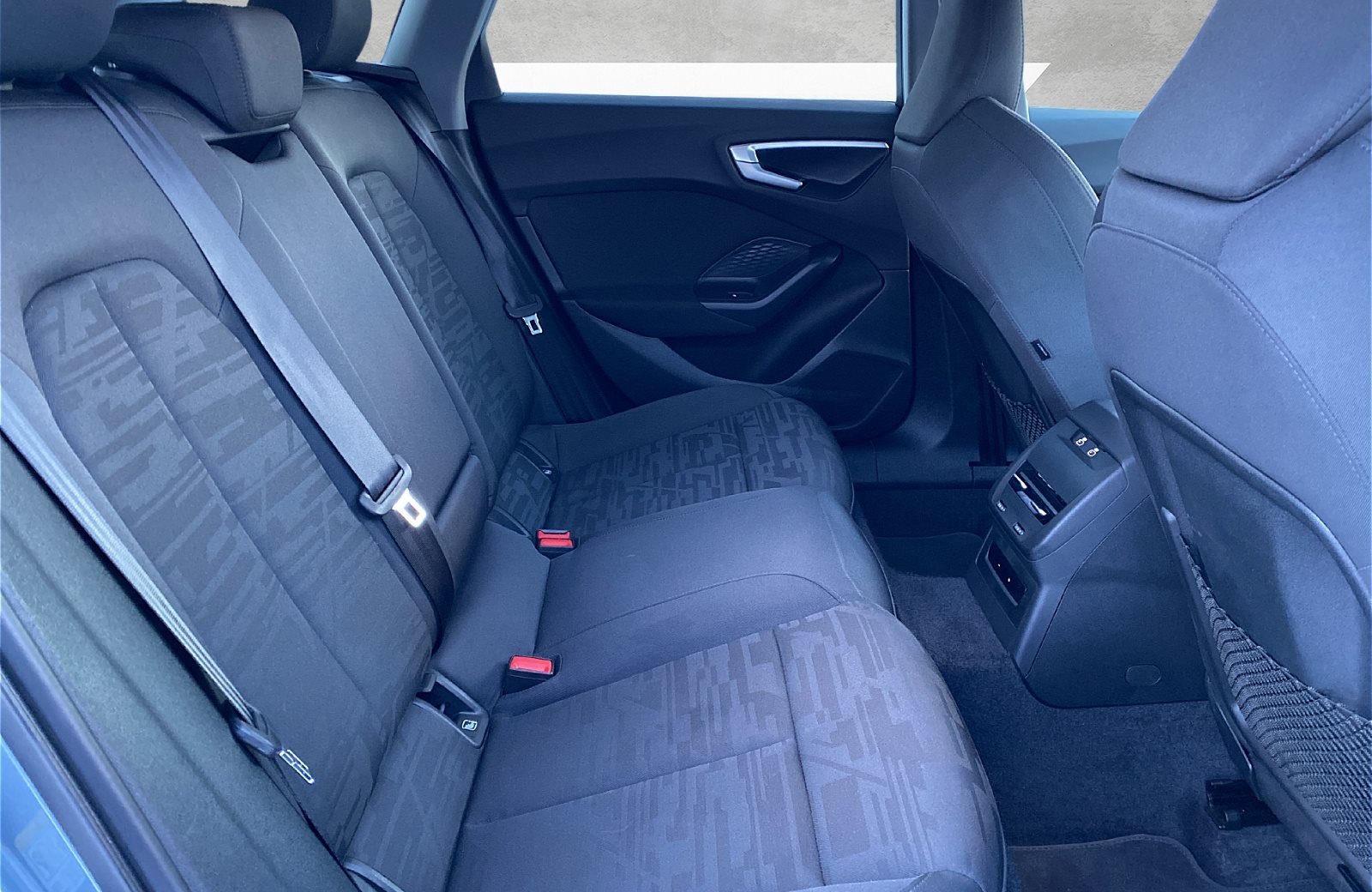 A5 Avant TFSI LED Plus Navi ACC AHK 19 RFK ACC