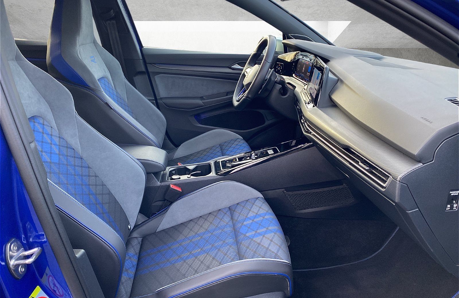 Golf R 2.0 TSI 4Motion DSG Matrix ACC Pano RFK Harman-Kardon