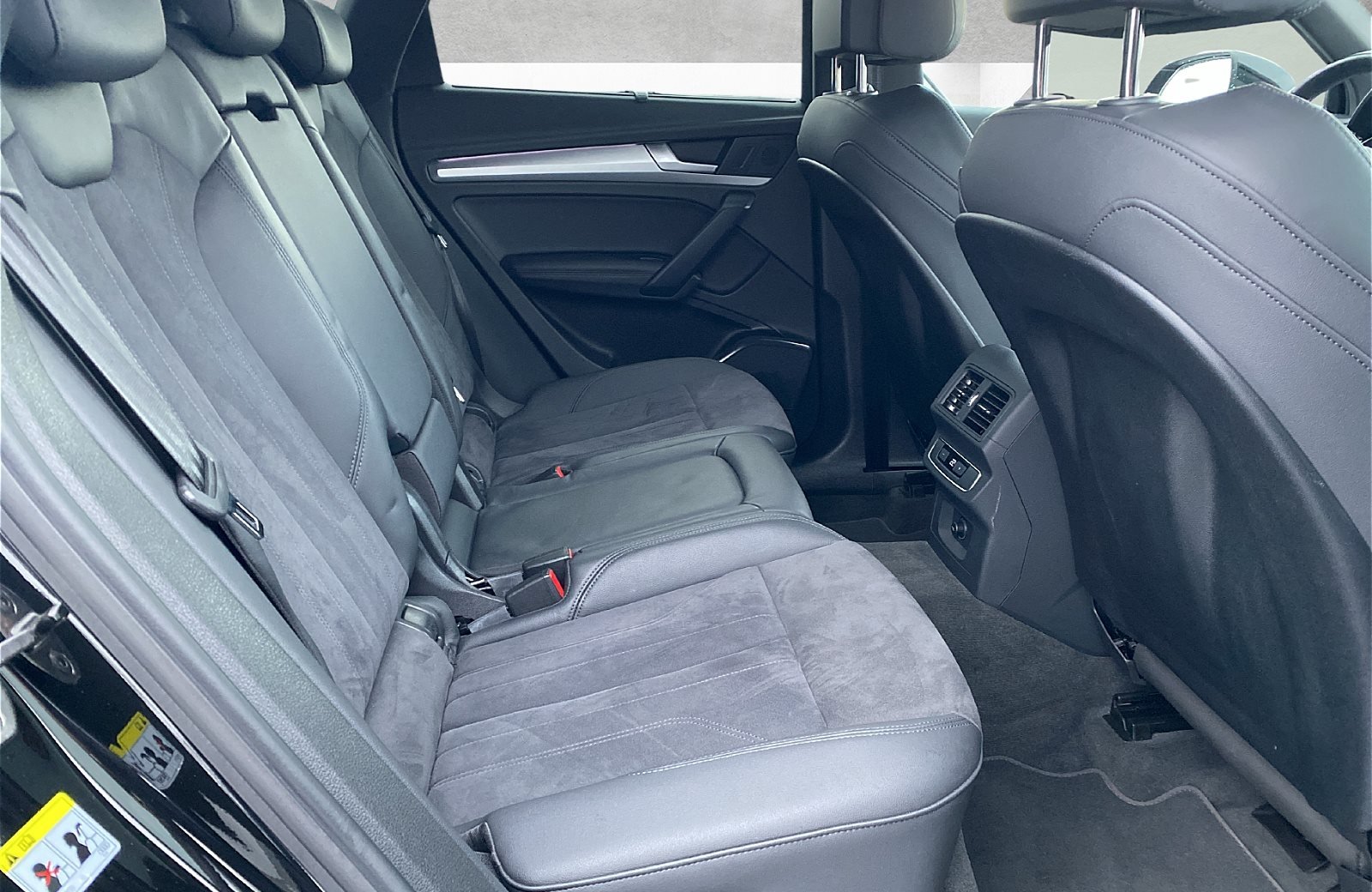 Q5 40 TDI S line quattro S-tronic Matrix Navi Luft ACC Alcantara