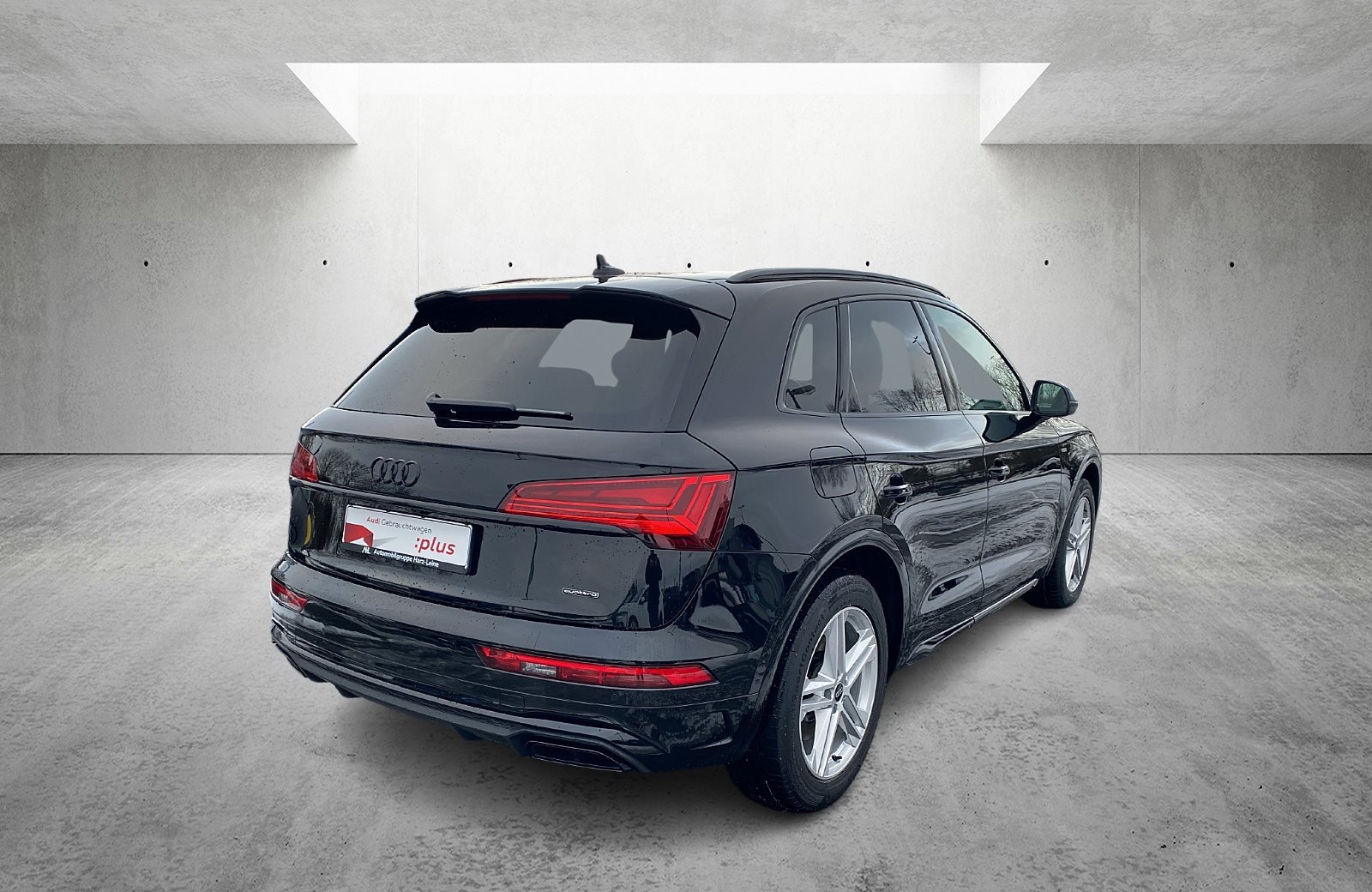 Q5 40 TDI S line quattro S-tronic Matrix Navi Luft ACC Alcantara