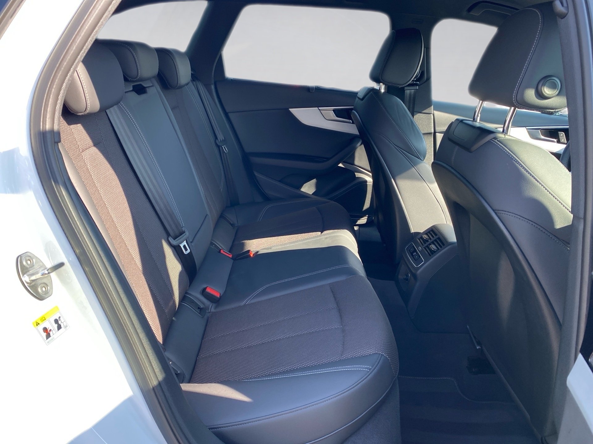 A4 Avant 35 TDI S line S-tronic Competition Edition LED Navi ACC