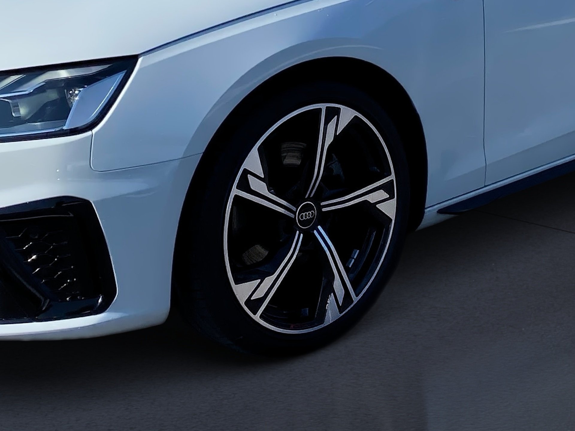 A4 Avant 35 TDI S line S-tronic Competition Edition LED Navi ACC