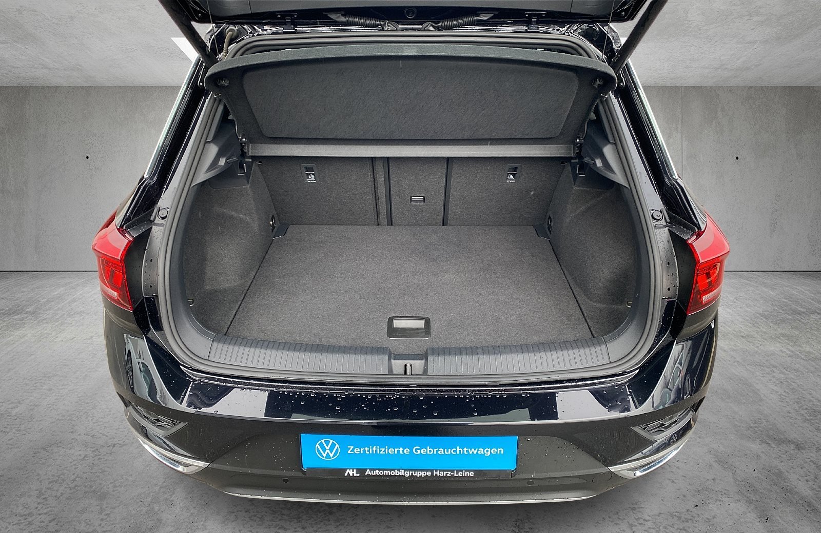 T-Roc 1.5 TSI Sport DSG Navi AHK PDC RFK SHZ AHK