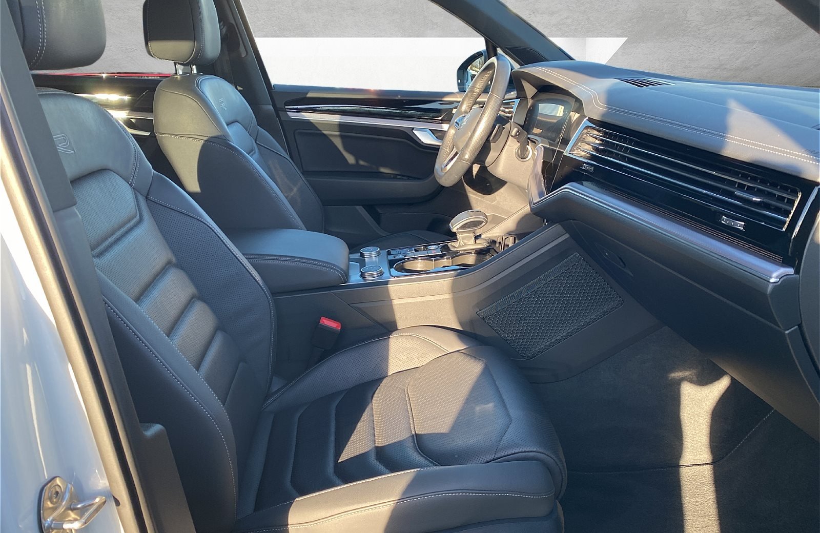 Touareg 3.0 TDI R-Line BlackStyle Matrix Navi ACC Standhzg.