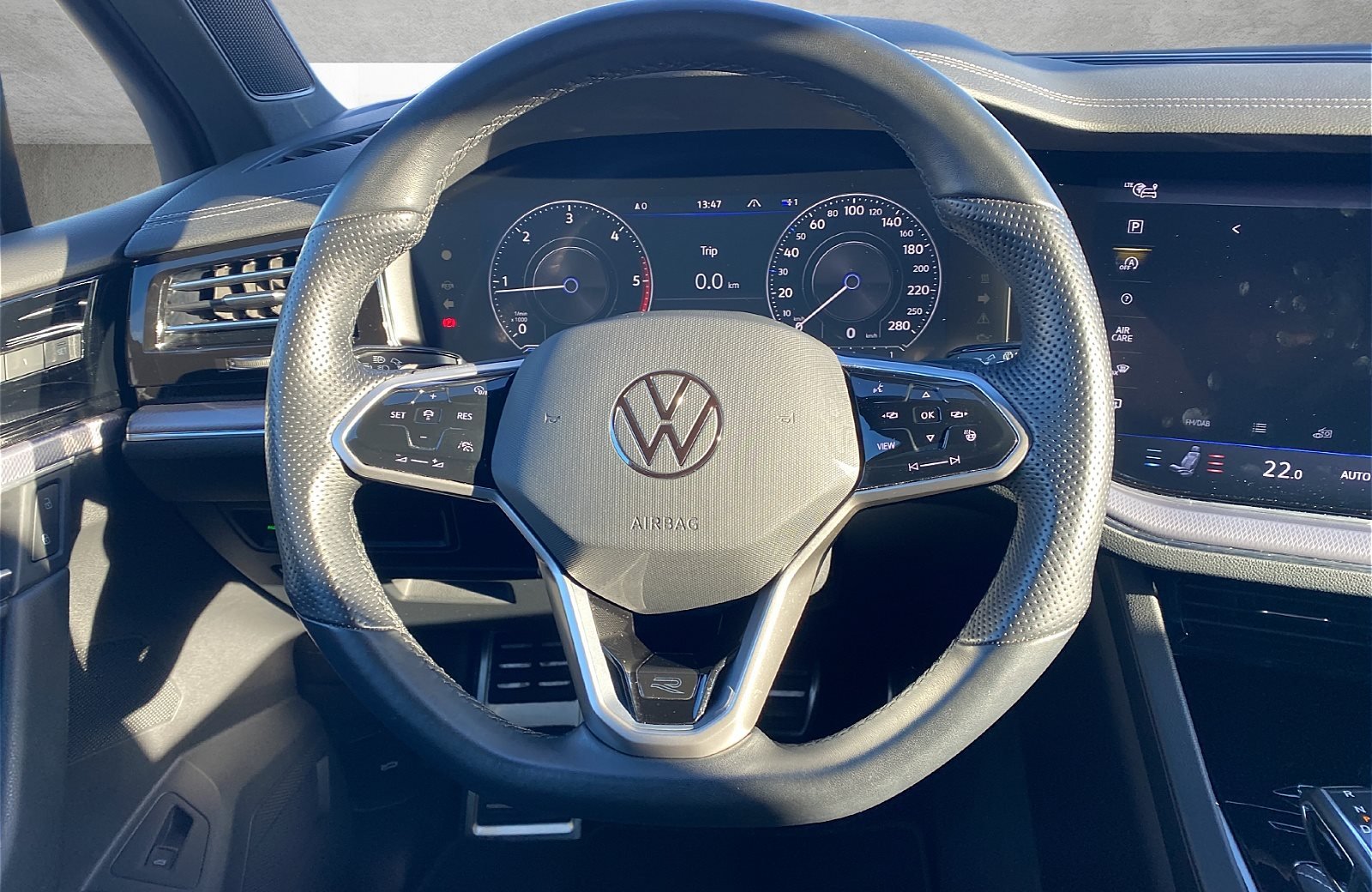 Touareg 3.0 TDI R-Line BlackStyle Matrix Navi ACC Standhzg.