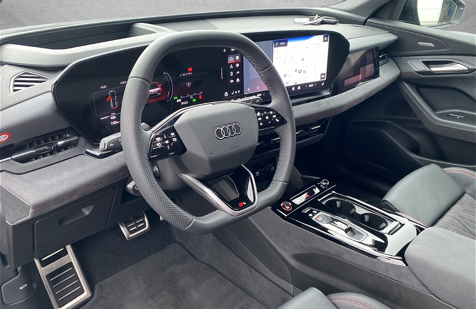 SQ6 e-tron quattro Matrix Navi ACC Pano HuD 360