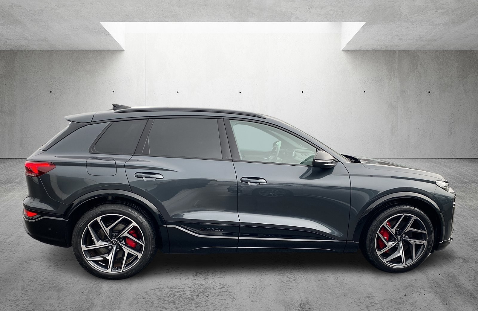 SQ6 e-tron quattro Matrix Navi ACC Pano HuD 360