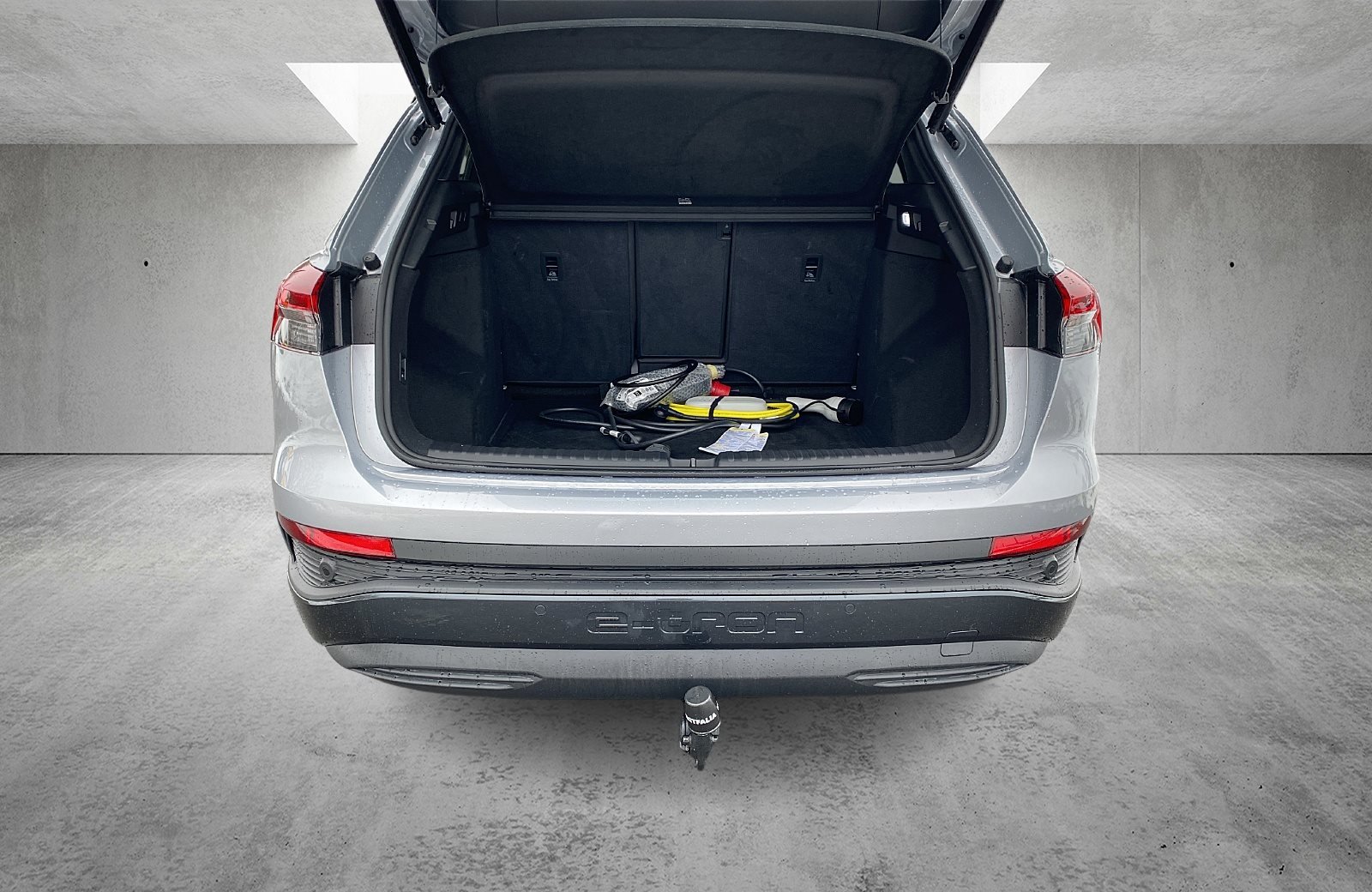 Q4 e-tron 35 S line Matrix Navi HuD Wärmepumpe