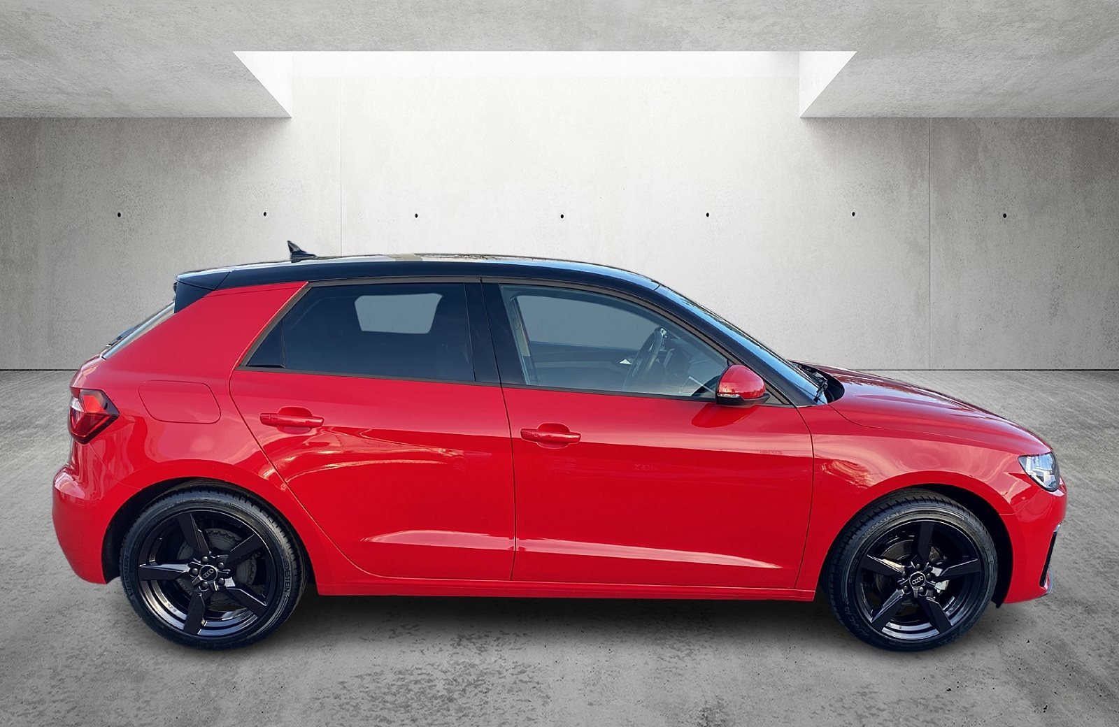 A1 Sportback 25 TFSI advanced S-tronic MMI Bluetooth PDC SHZ