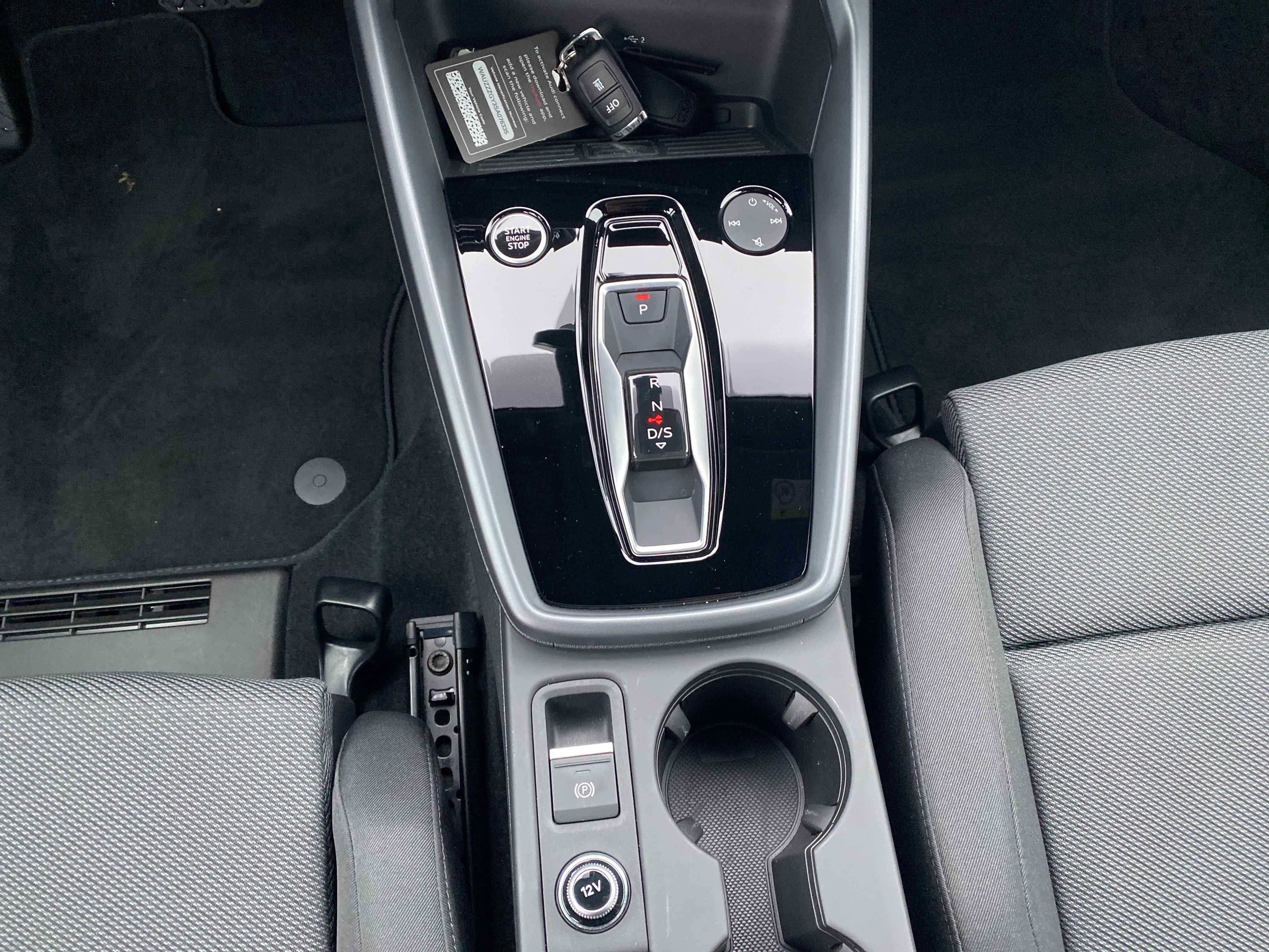 A3 Sportback 30 TFSI advanced S-tronic Matrix Navi ACC AHK Standhzg.