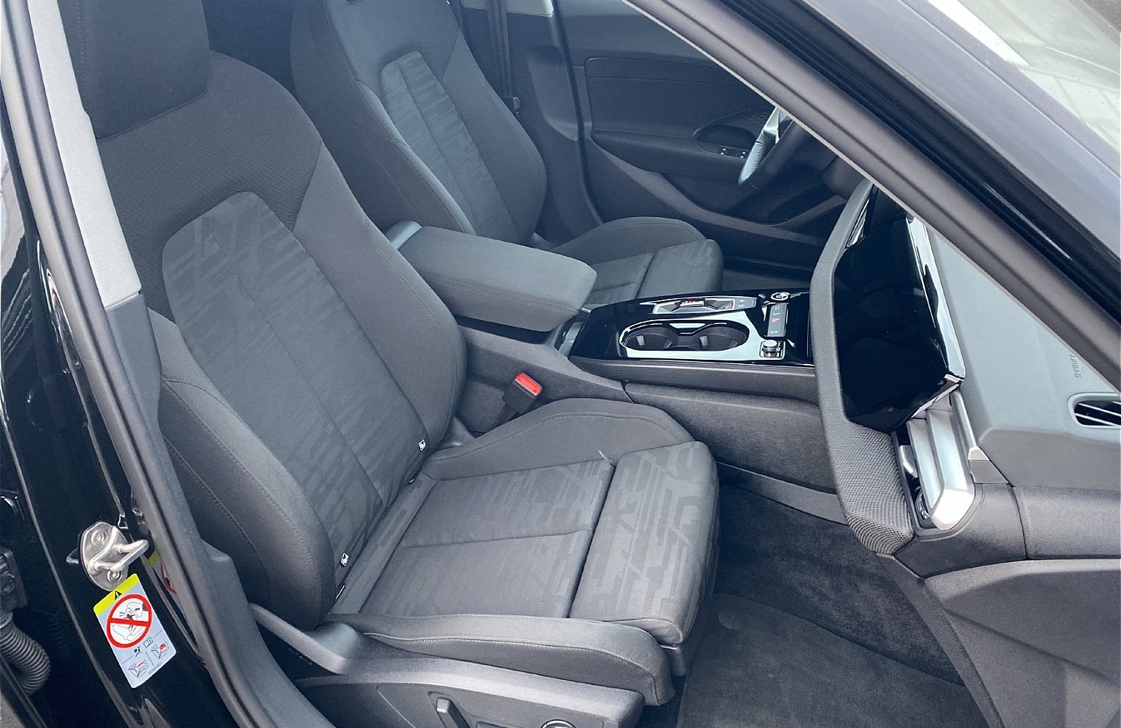 A5 Avant TFSI advanced quattro S-tronic LED Plus Navi ACC AHK RFK