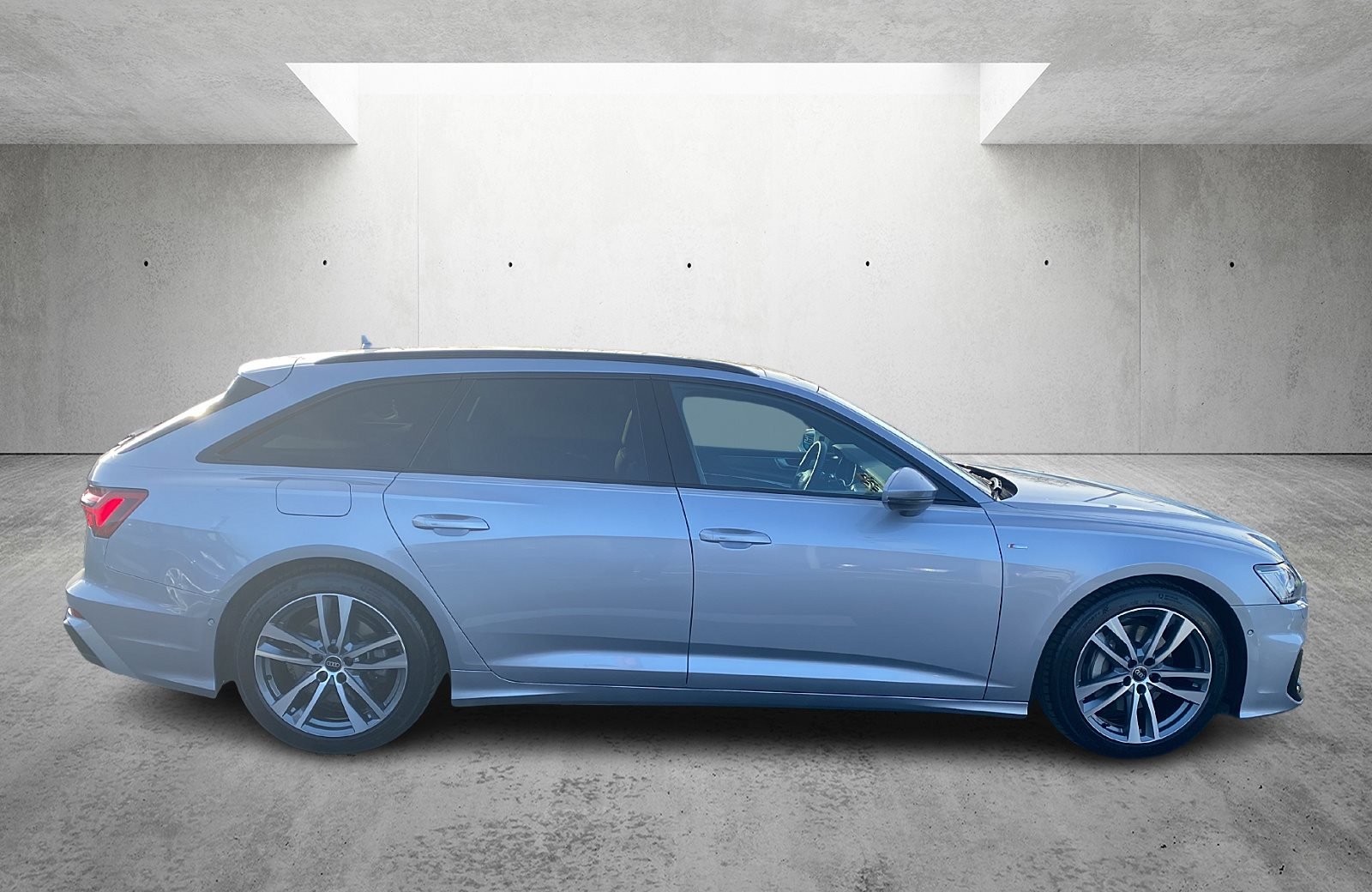 A6 Avant 45 TFSI S line quattro S-tronic Matrix Navi ACC Pano AHK RFK