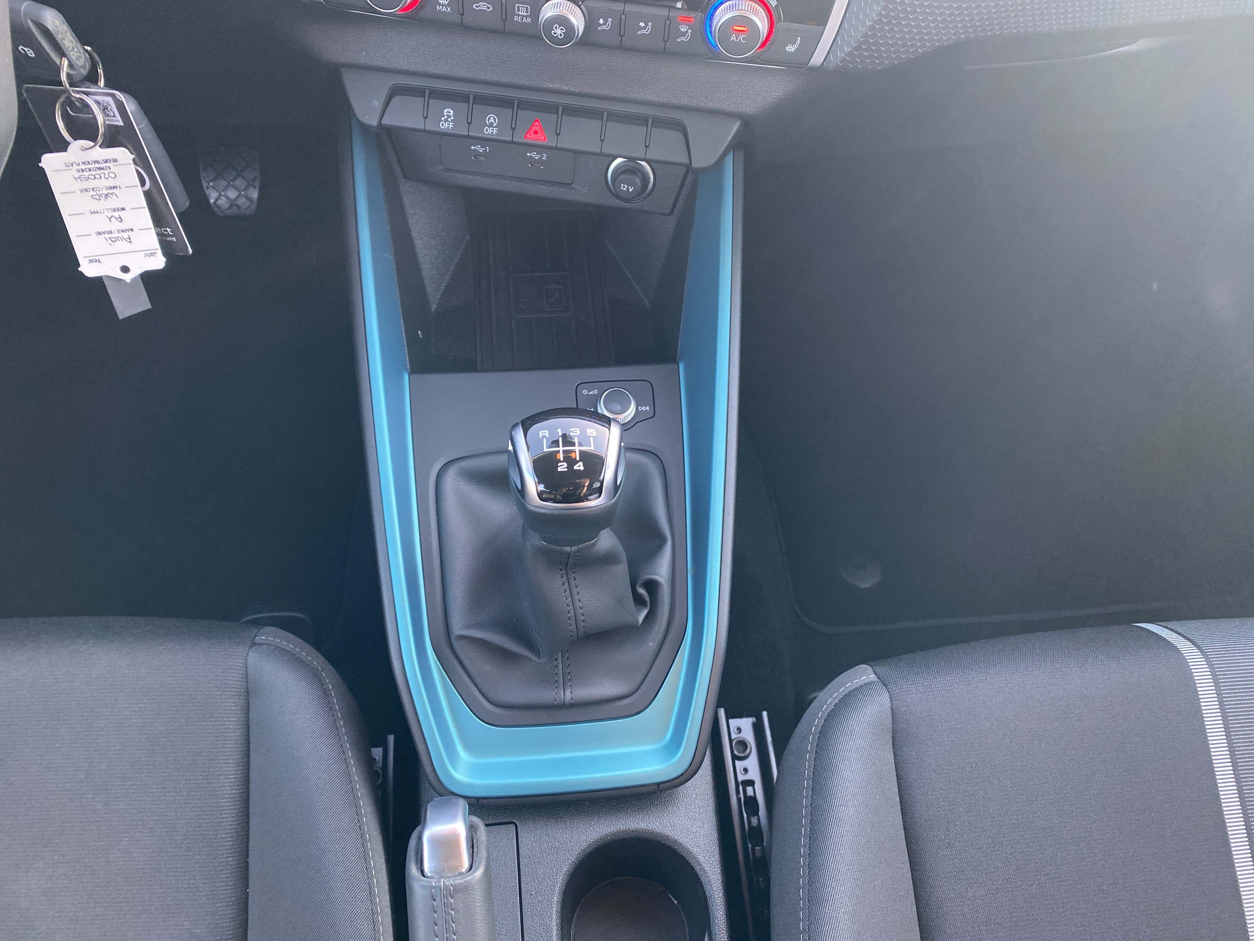 A1 Sportback 25 TFSI advanced MMI Bluetooth GRA PDC SHZ