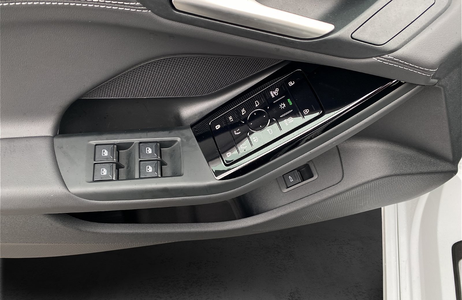 A6 Avant e-tron S line performance LED Plus Navi ACC AHK Leder