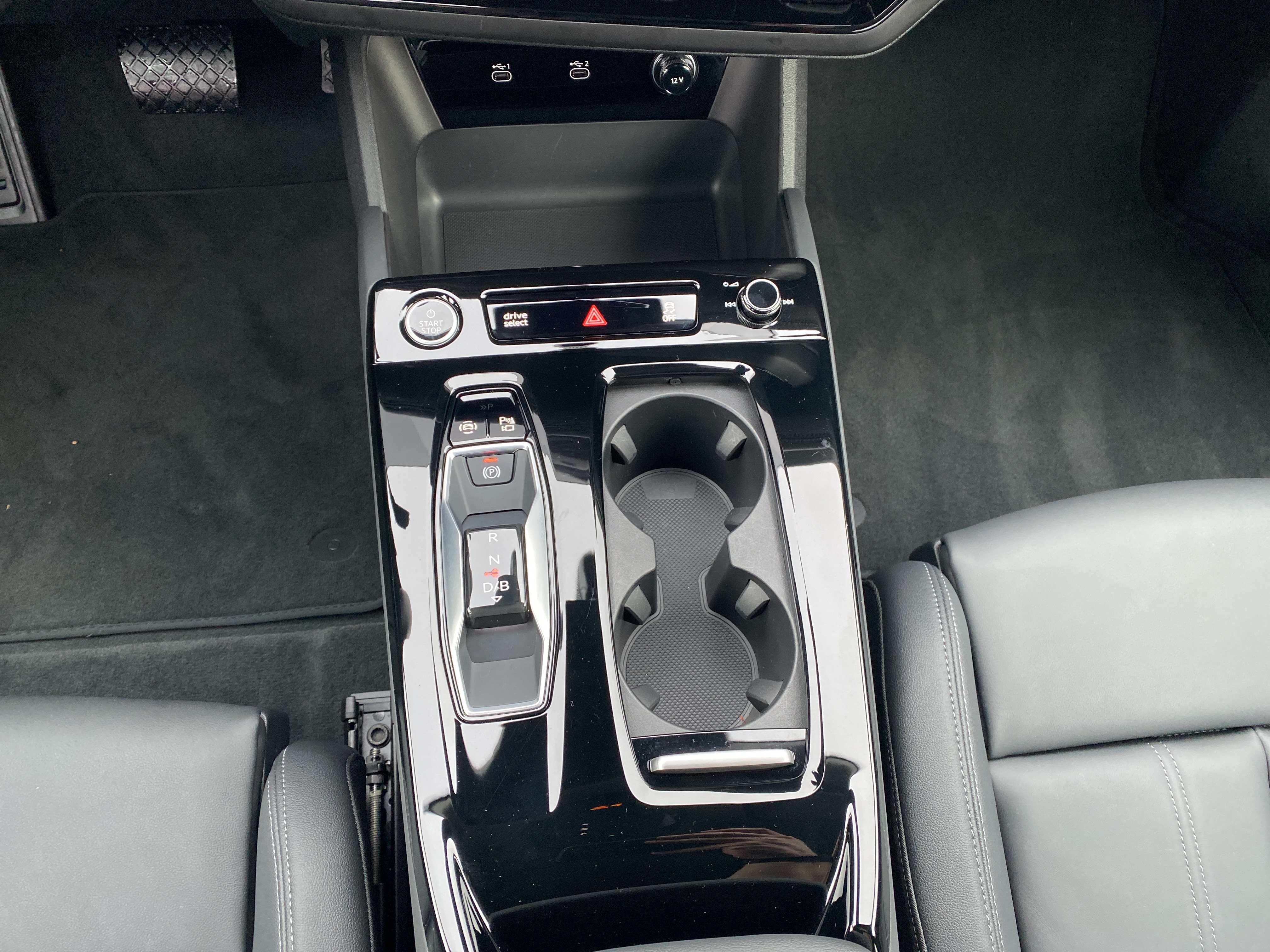 A6 Avant e-tron S line performance LED Plus Navi ACC AHK Leder