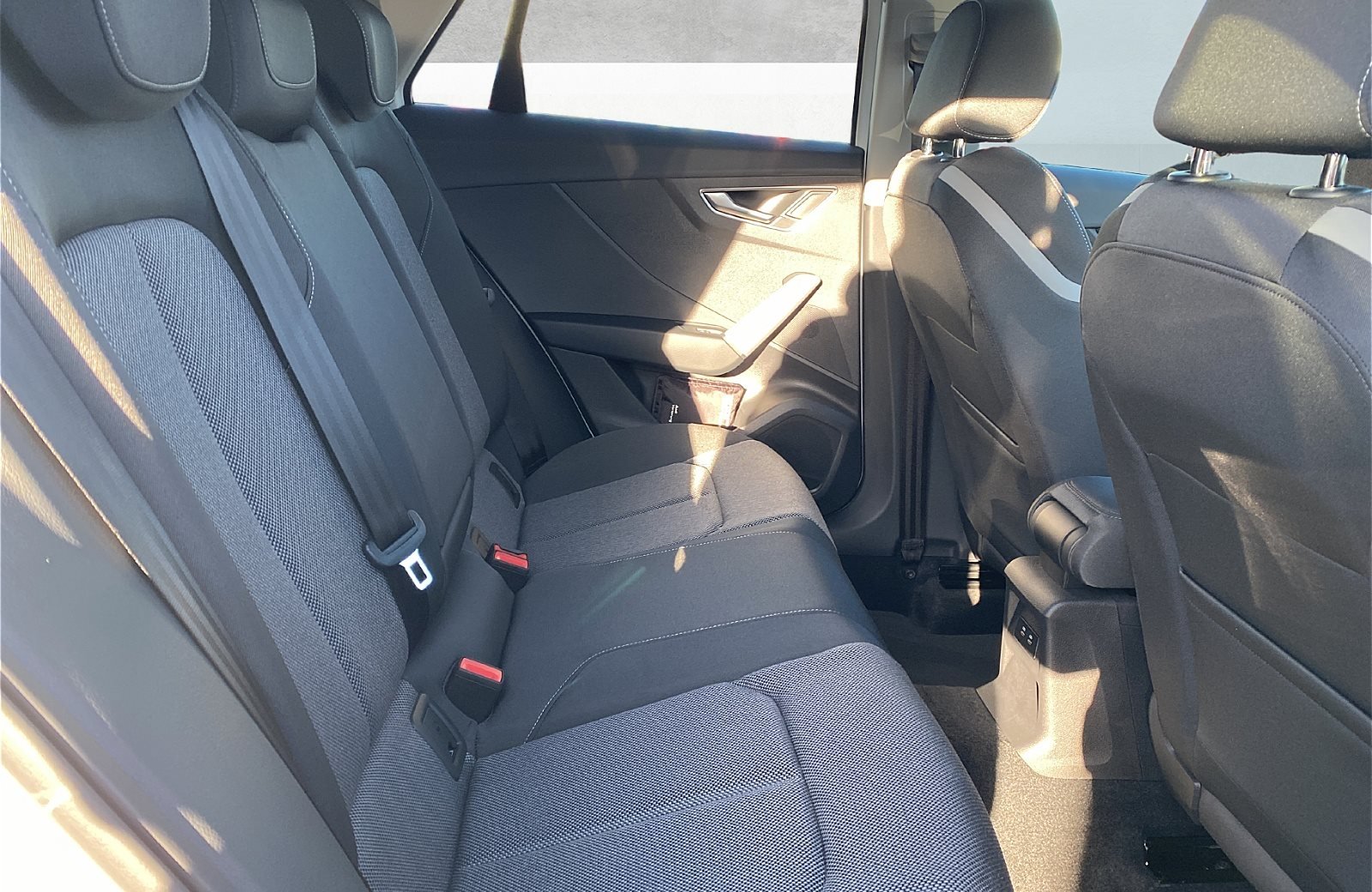 Q2 35 TFSI advanced Matrix ACC AHK Standhzg. ACC