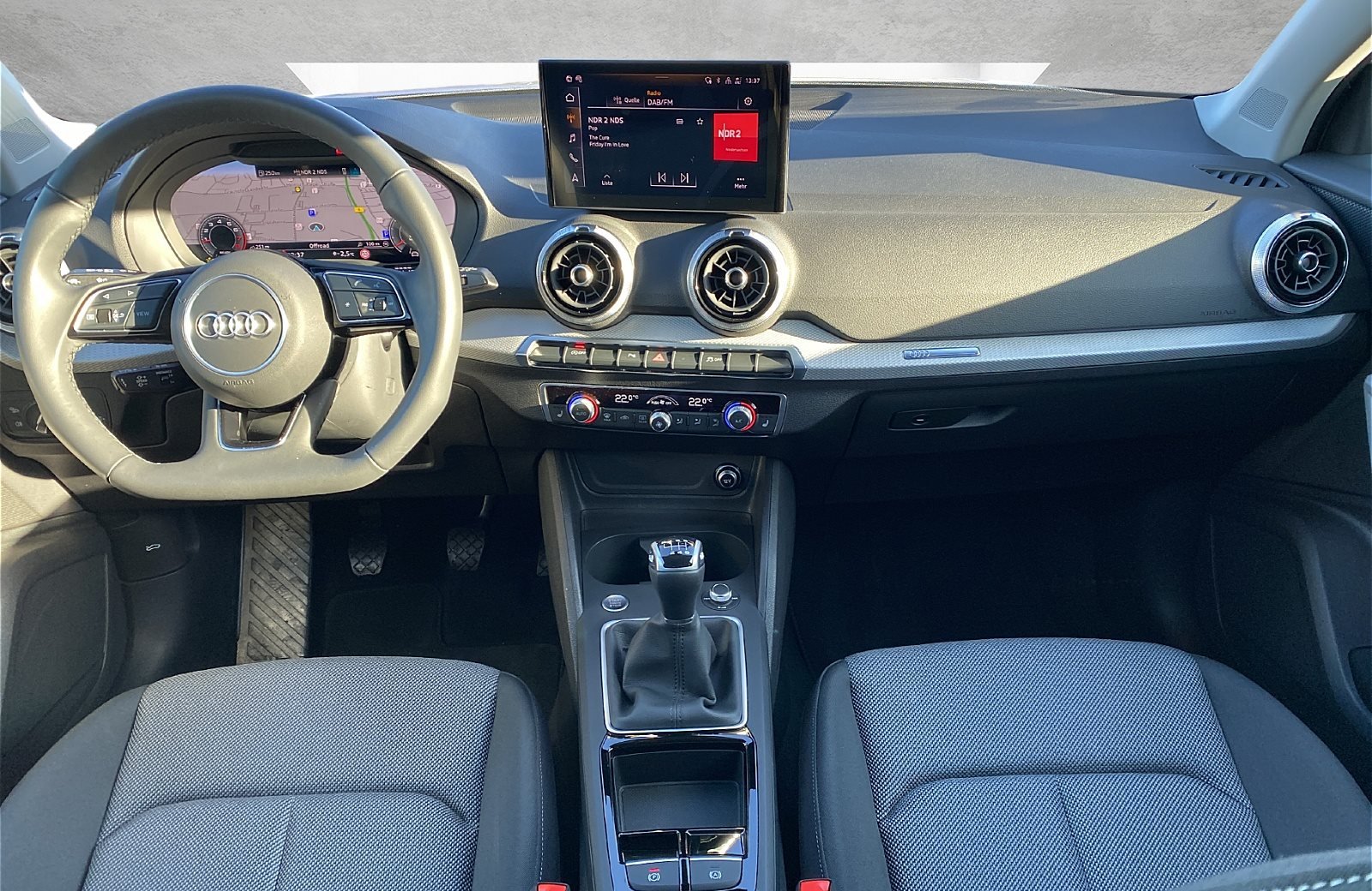 Q2 35 TFSI advanced Matrix ACC AHK Standhzg. ACC