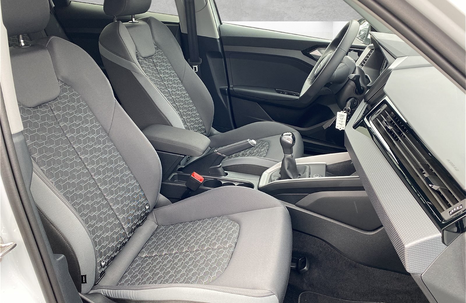 A1 Sportback 25 TFSI advanced MMI Bluetooth GRA PDC SHZ