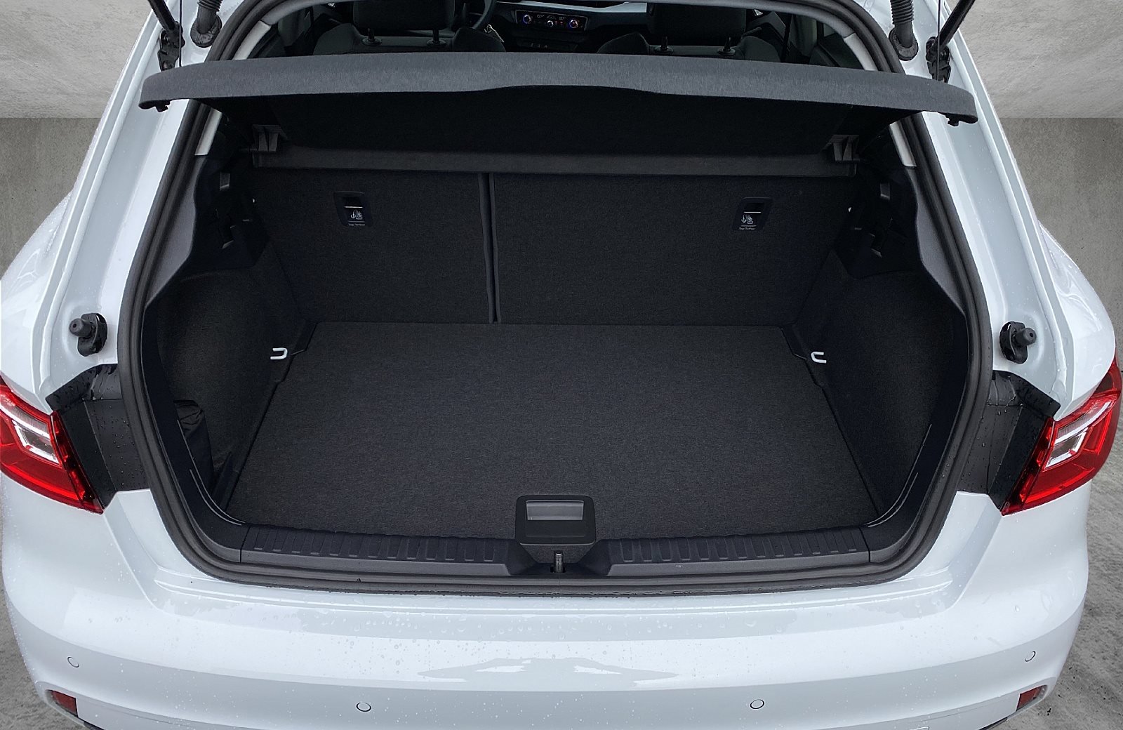 A1 Sportback 25 TFSI advanced MMI Bluetooth GRA PDC SHZ