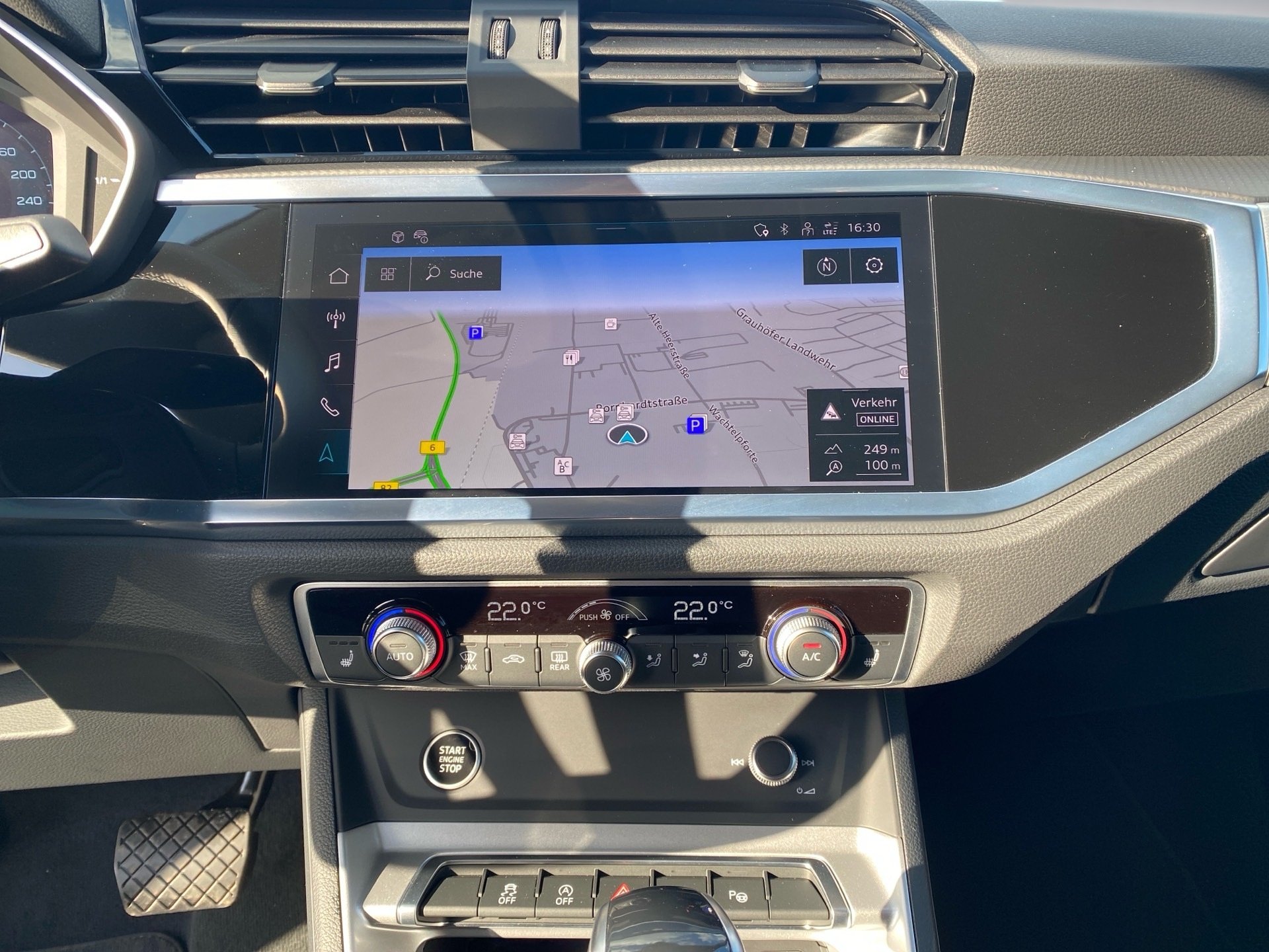 Q3 40 TDI quattro S-tronic LED Navi ACC RFK PDC SHZ