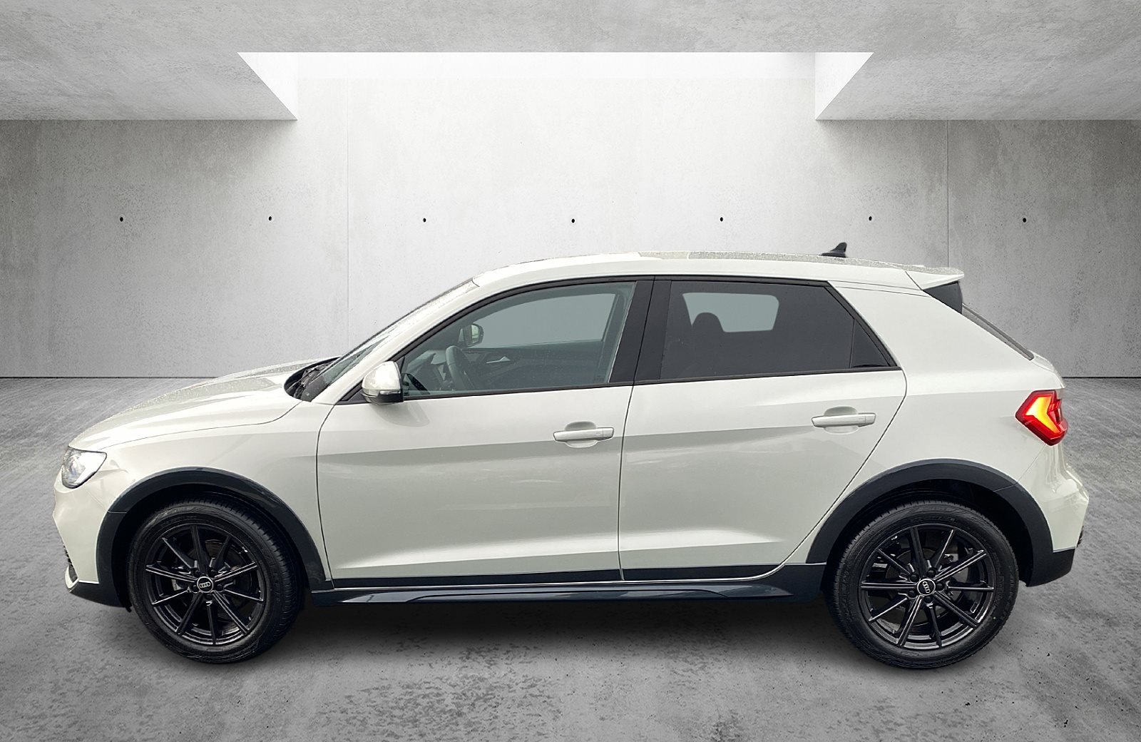 A1 allstreet 30 TFSI S line S tronic LED Navi ACC PDC SHZ