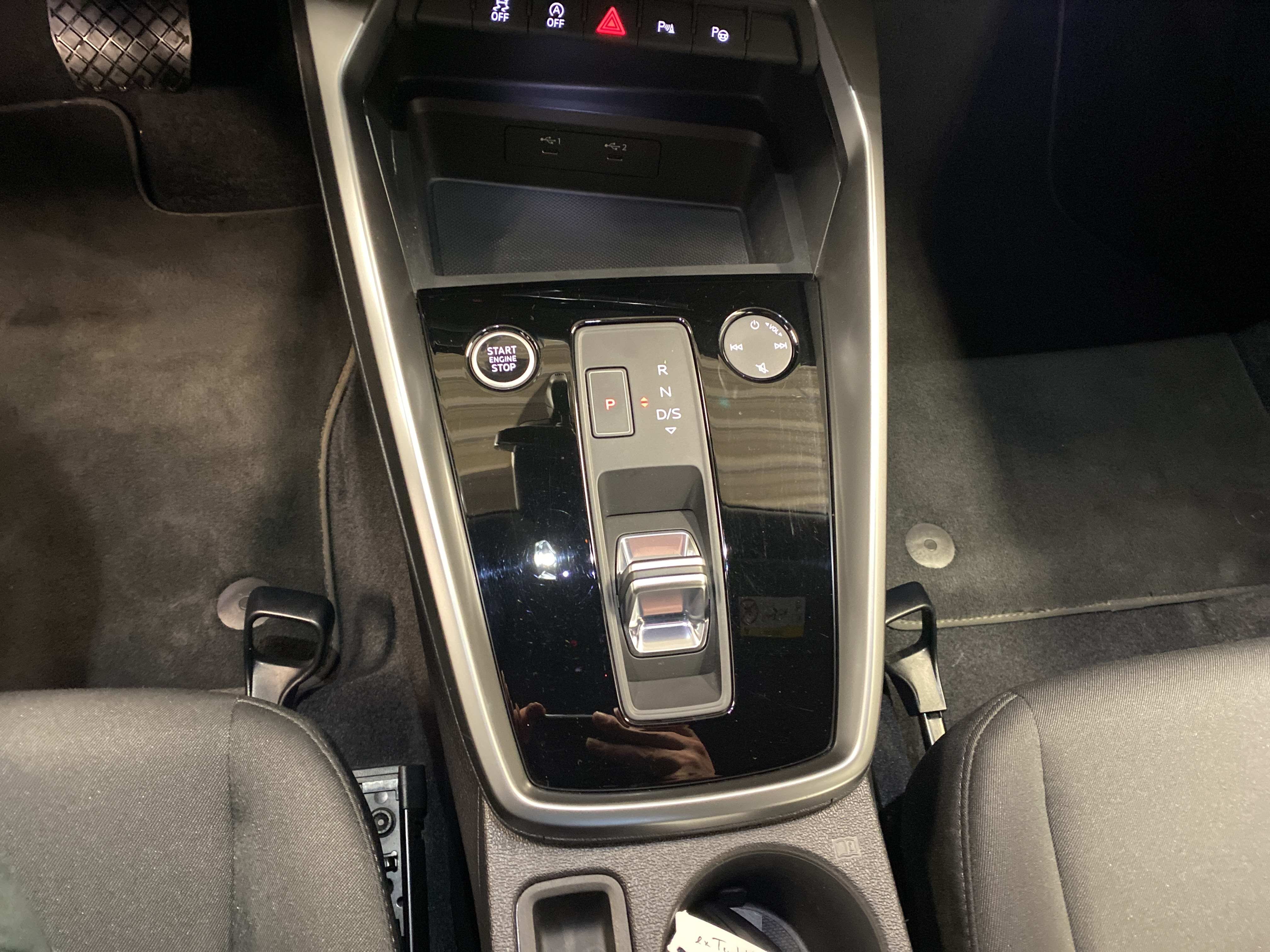 A3 Sportback 35 TDI advanced S-tronic LED Navi RFK PDC