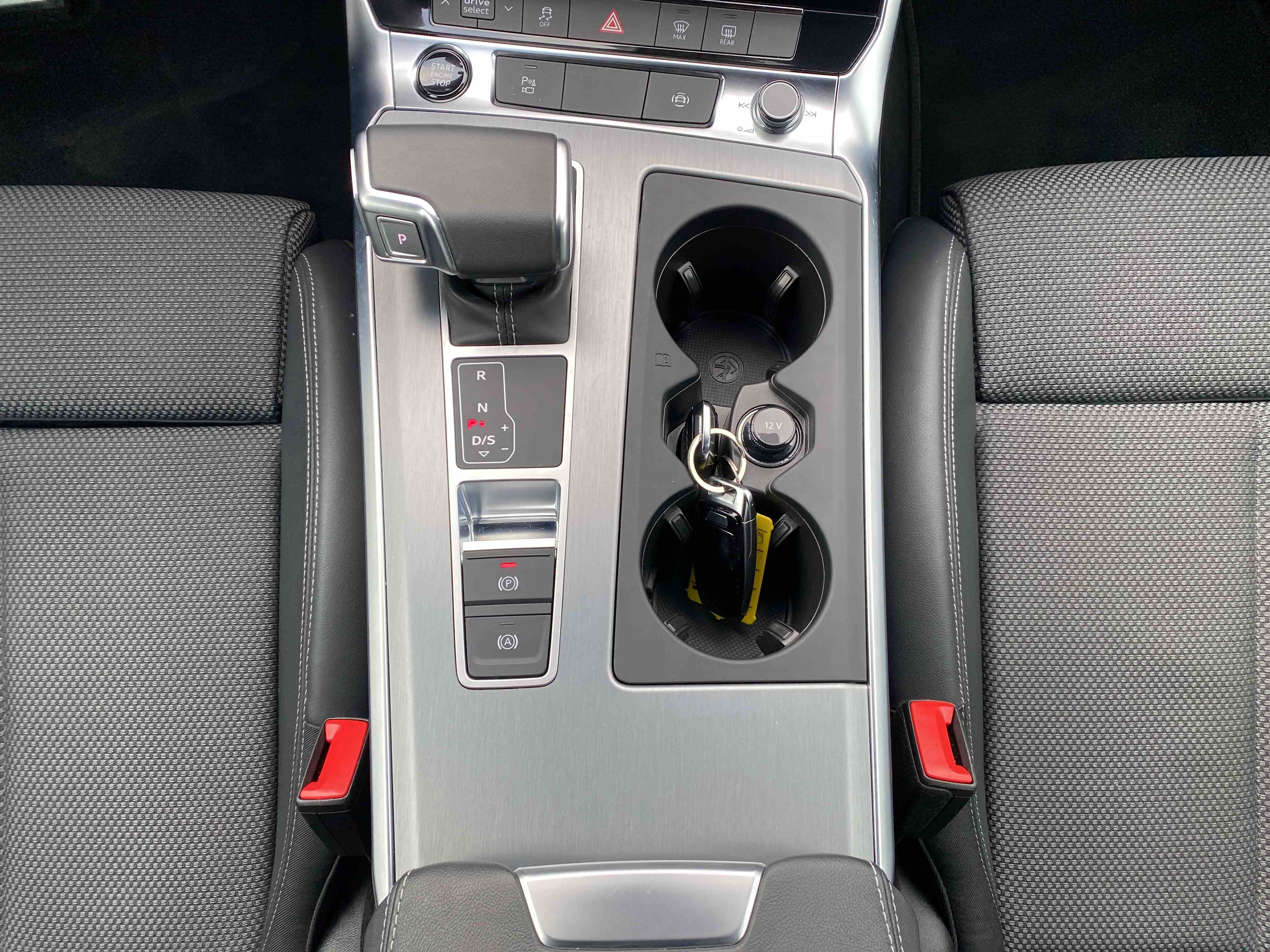 A6 Avant 40 TDI S line S-tronic LED Navi ACC Pano RFK