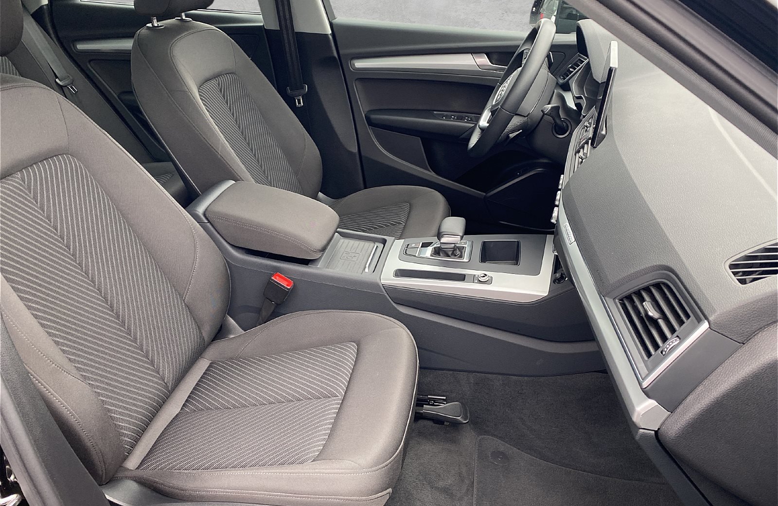 Q5 40 TDI quattro S-tronic LED Navi Pano SHZ AUT