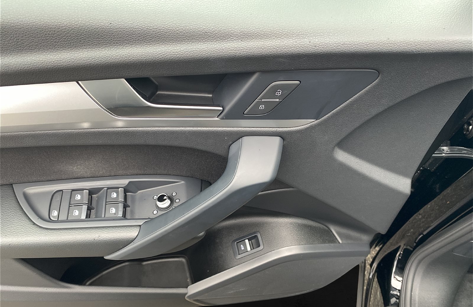 Q5 40 TDI quattro S-tronic LED Navi Pano SHZ AUT