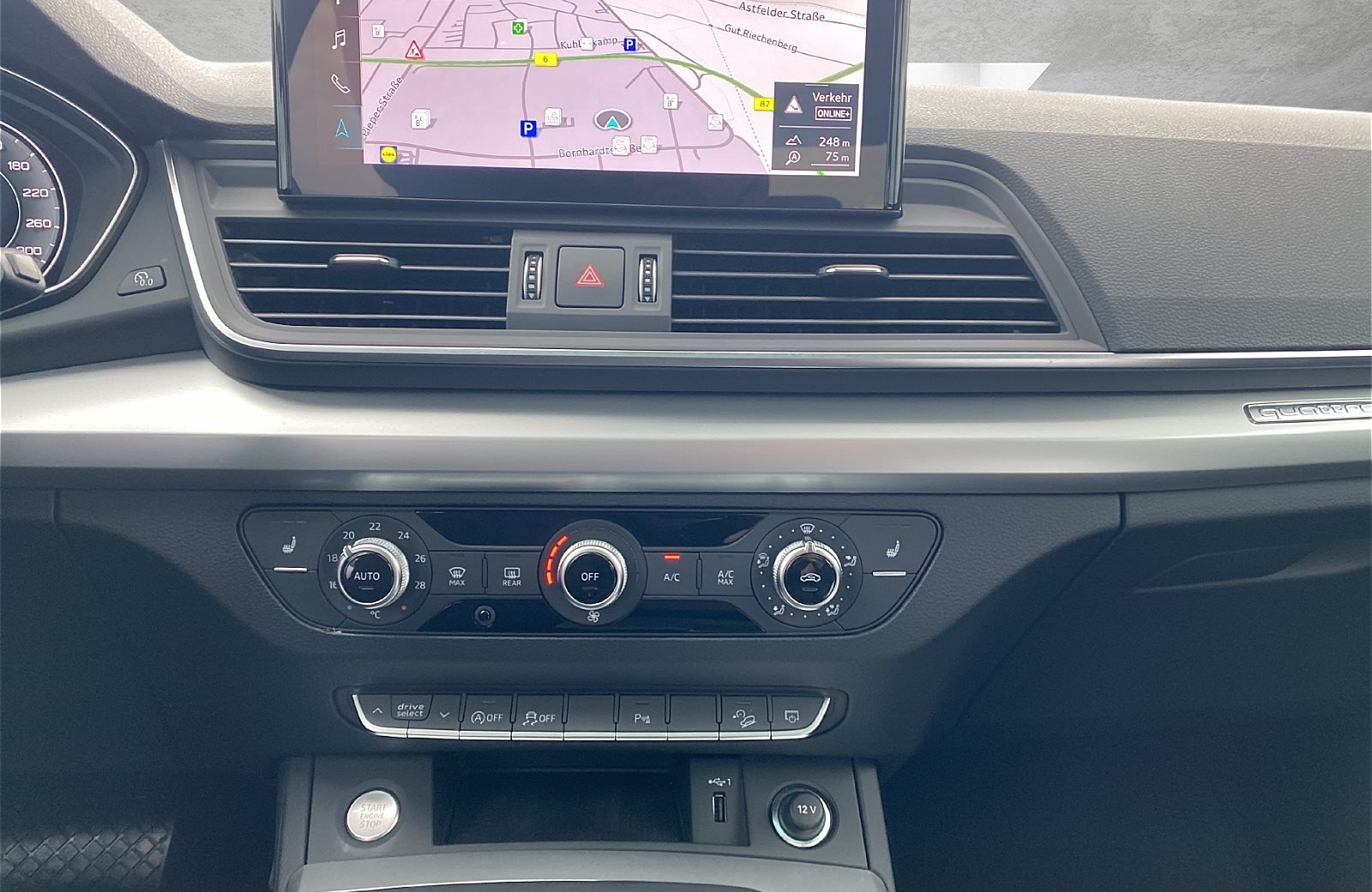 Q5 40 TDI quattro S-tronic LED Navi Pano SHZ AUT