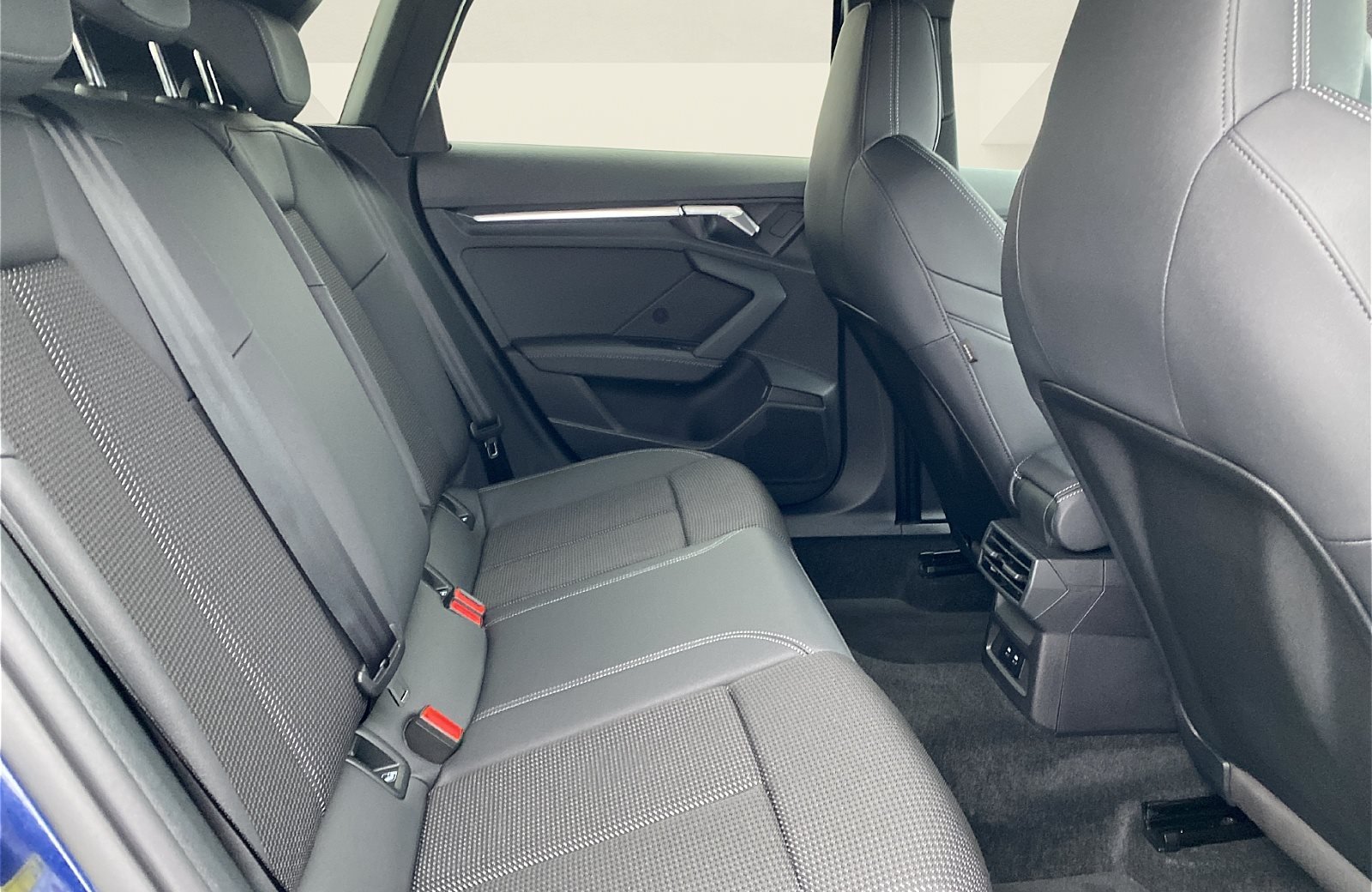 A3 Sportback 35 TFSI S line S-tronic LED Navi RFK PDC SHZ