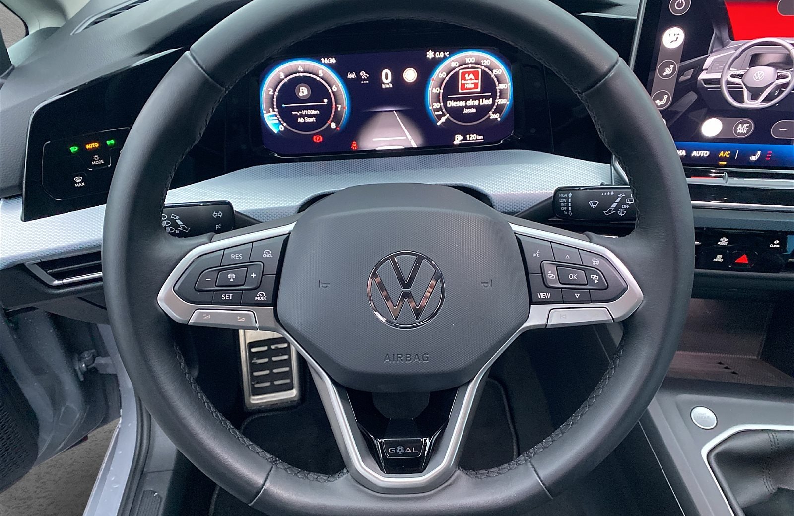 Golf 1.5 TSI Goal ACC RFK LED HarmanKardon ACC