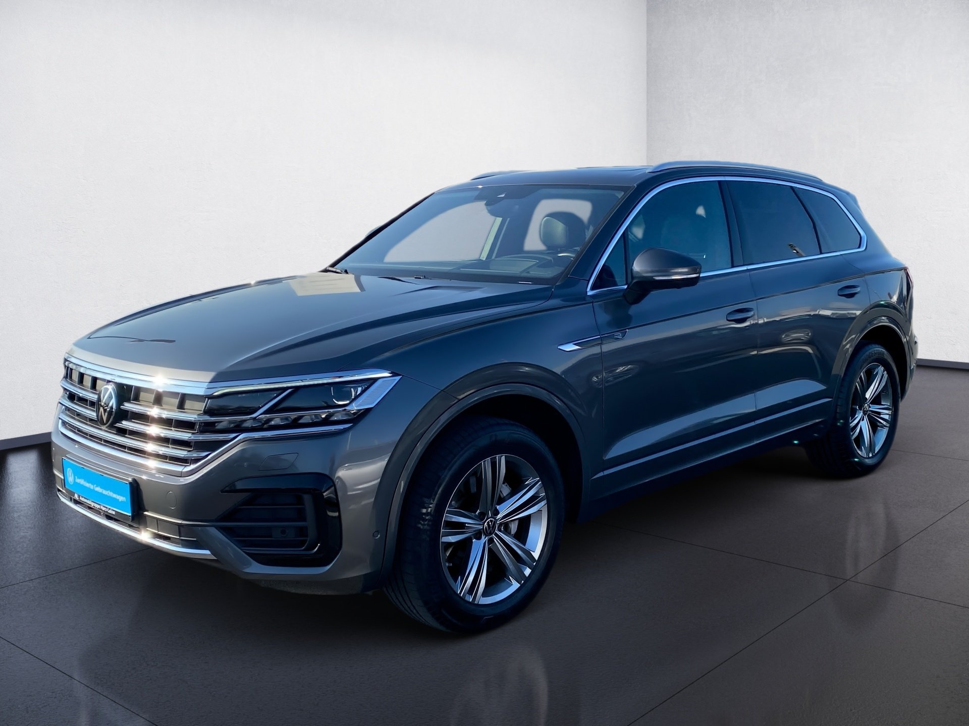 Touareg 3.0 TDI R-Line 4M DSG Matrix Navi ACC AHK Pano HuD Luft