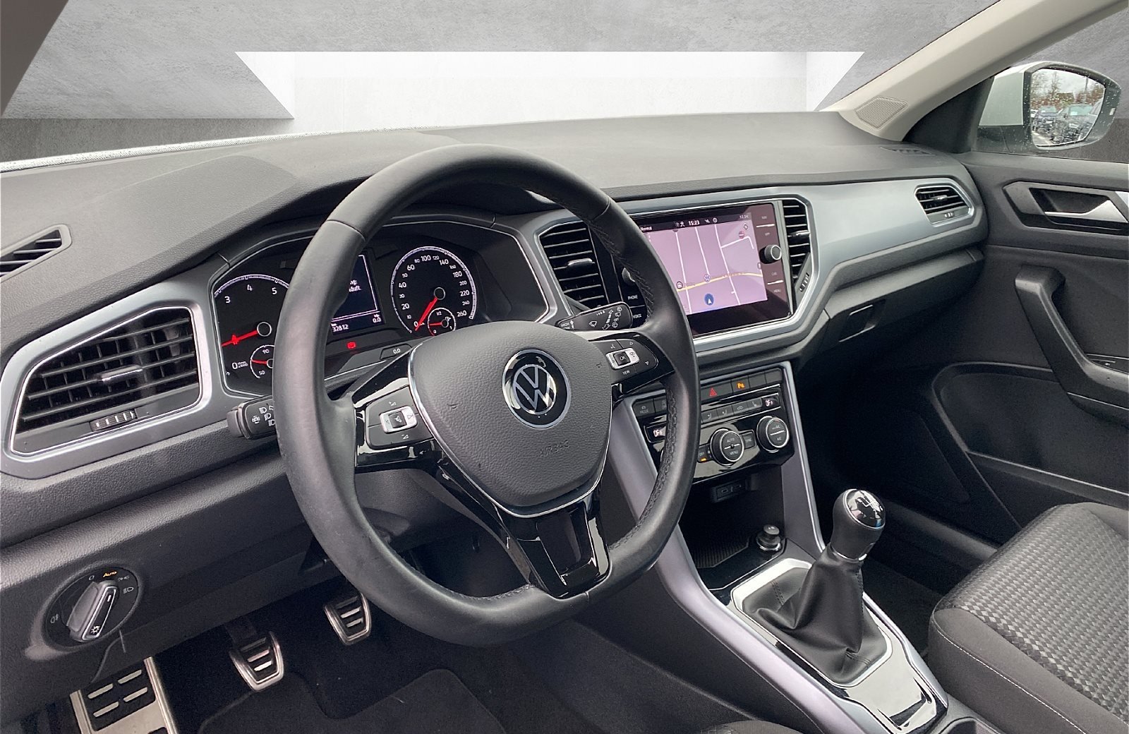 T-Roc 1.0 TSI Active Navi PDC SHZ DAB+ Bluetooth