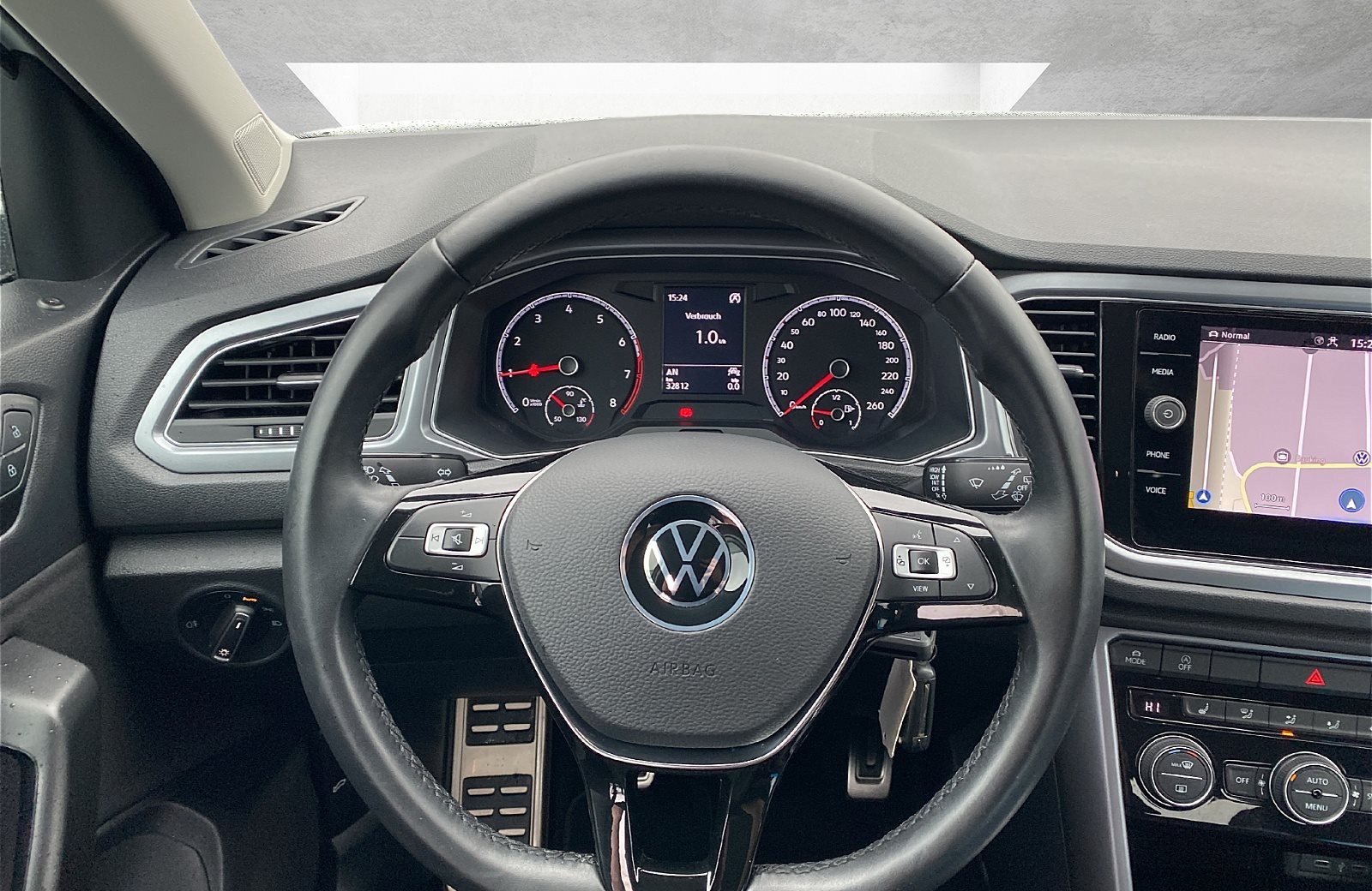 T-Roc 1.0 TSI Active Navi PDC SHZ DAB+ Bluetooth