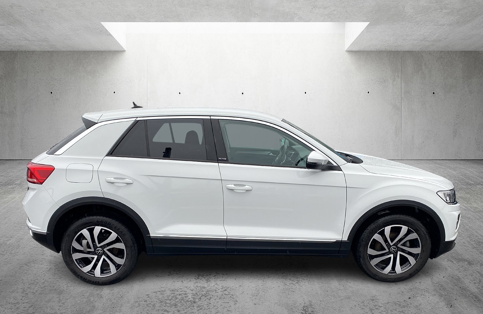 T-Roc 1.0 TSI Active Navi PDC SHZ DAB+ Bluetooth