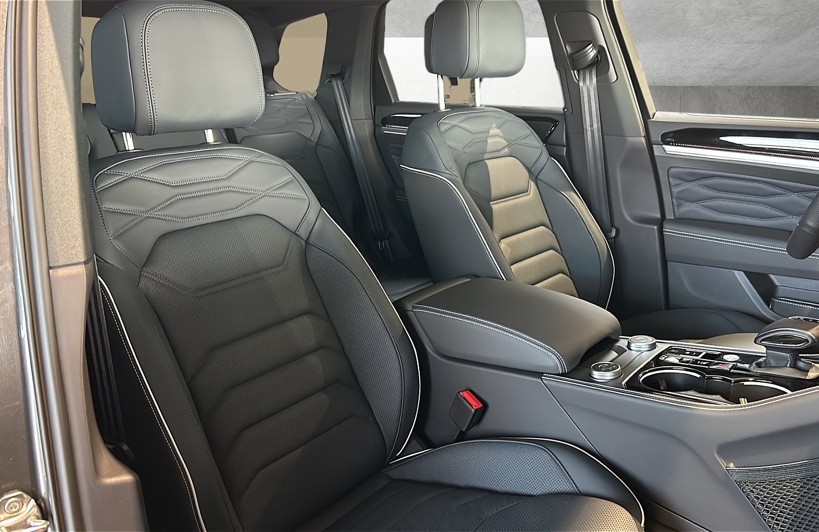 Touareg R-Line 3.0 V6 TDI 4MOTION 3xKlima 4xSHZ