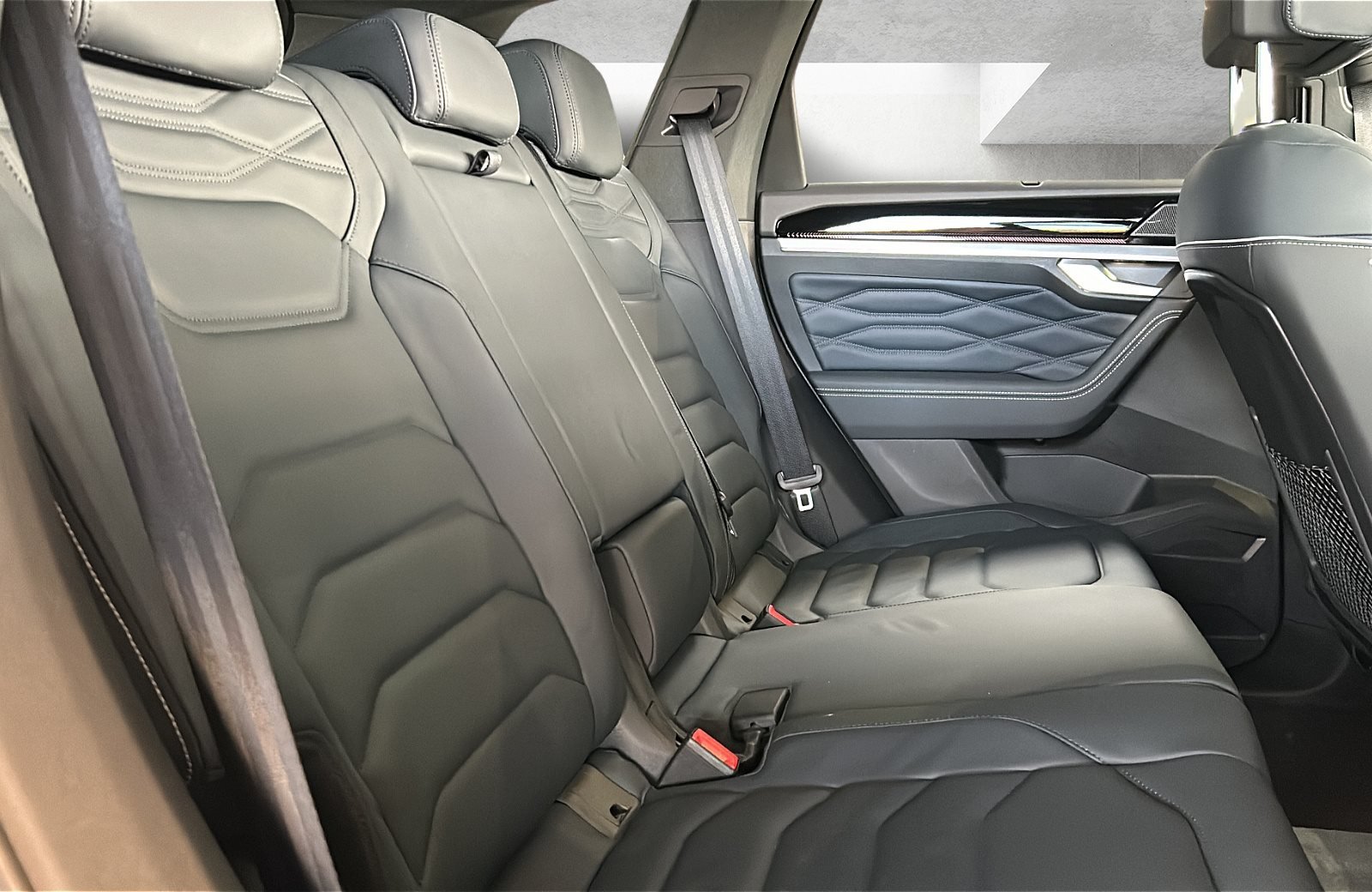 Touareg R-Line 3.0 V6 TDI 4MOTION 3xKlima 4xSHZ