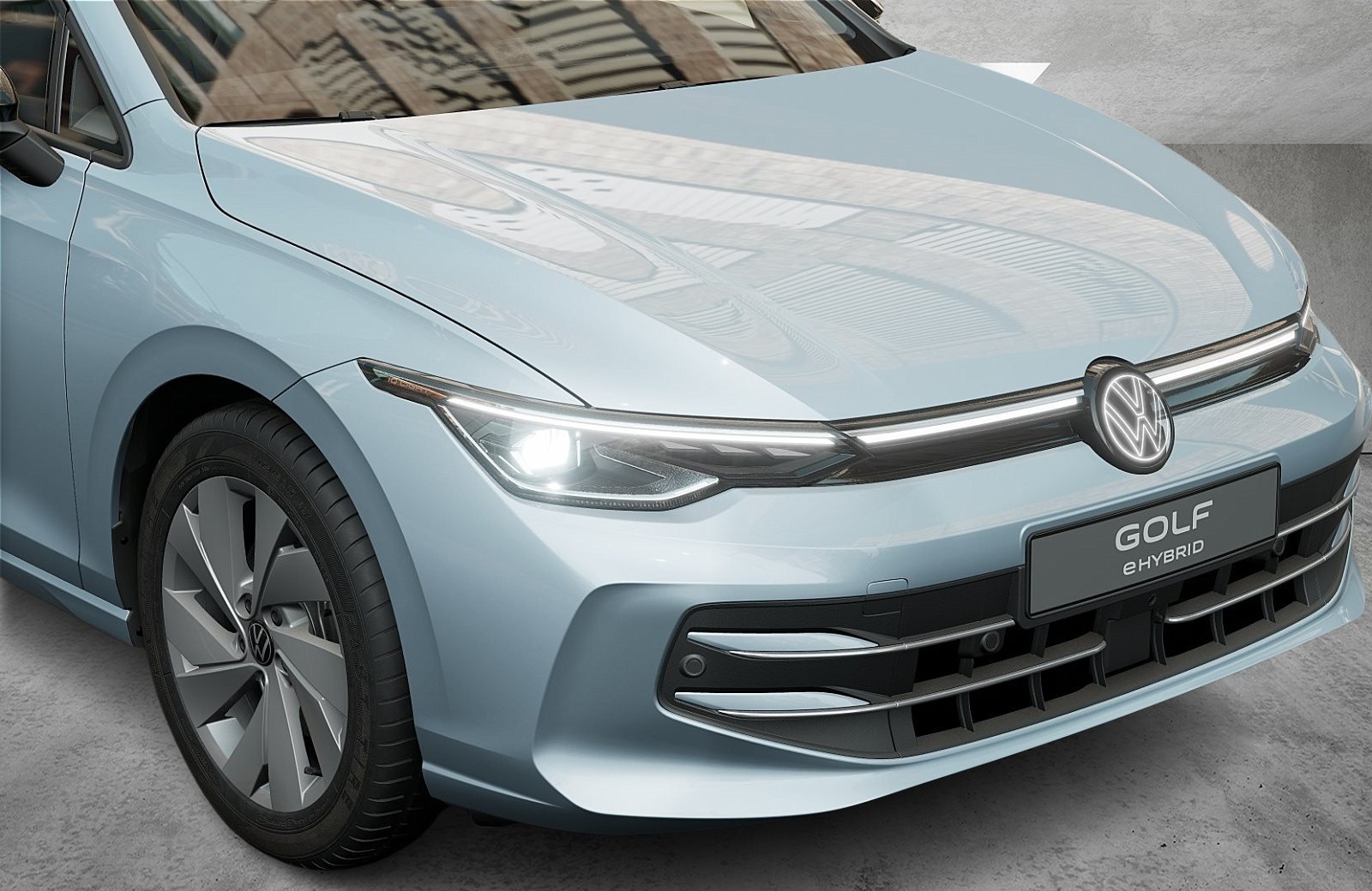 Golf VIII ENERGY 1.5 eHybrid 360 ACC AHK AUT LED