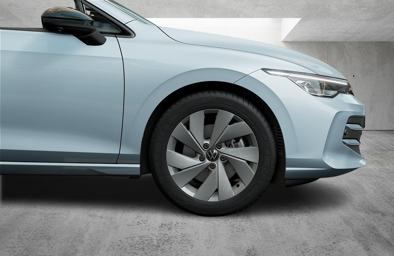 Golf VIII ENERGY 1.5 eHybrid 360 ACC AHK AUT LED